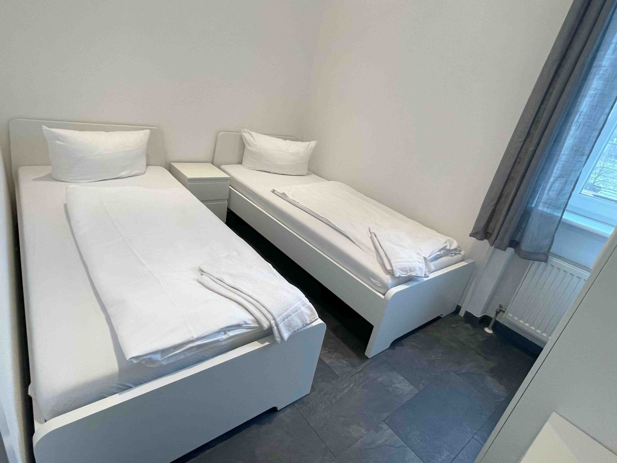 R111-Image-tags.info