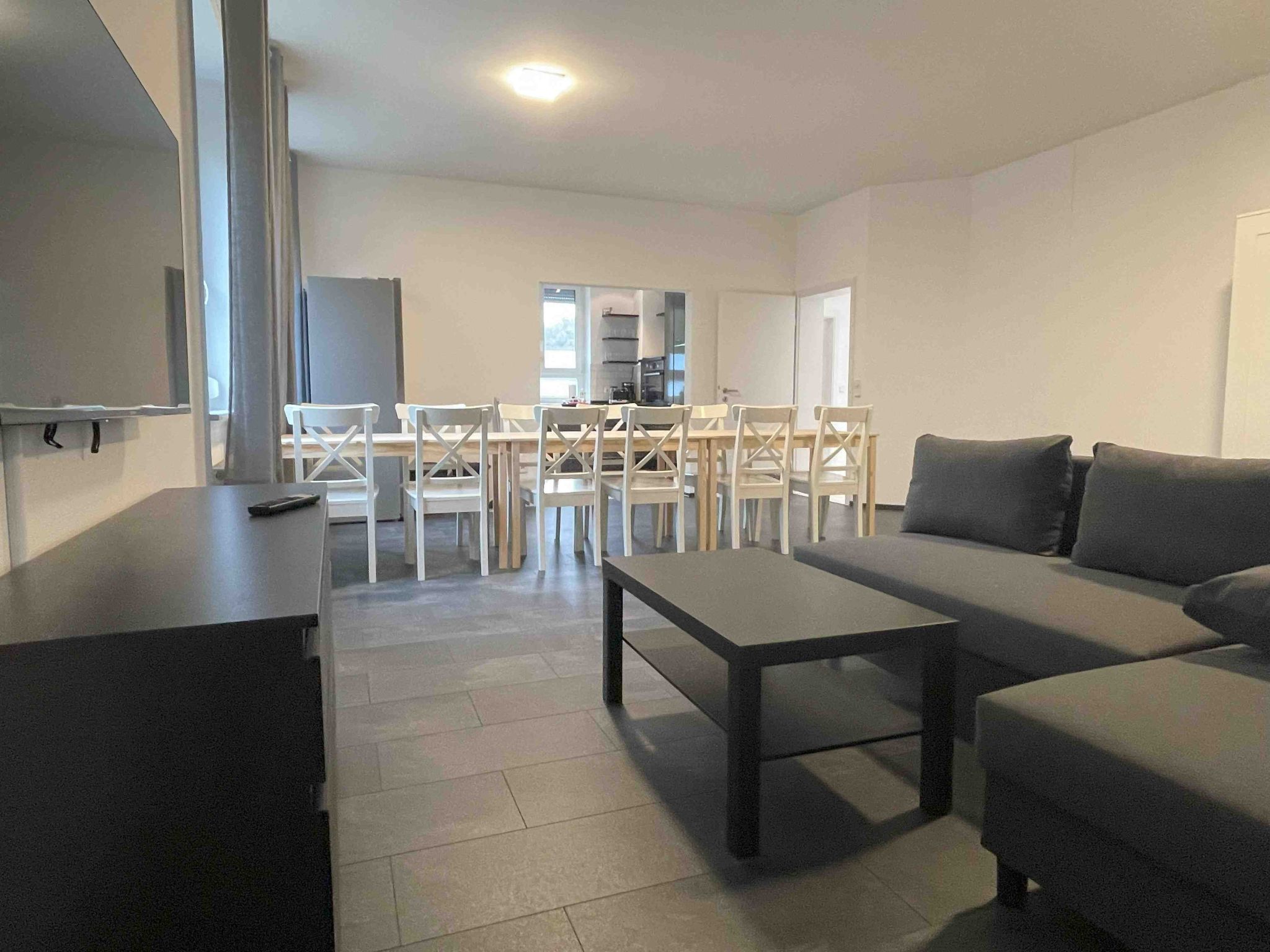 R111-Image-tags.info