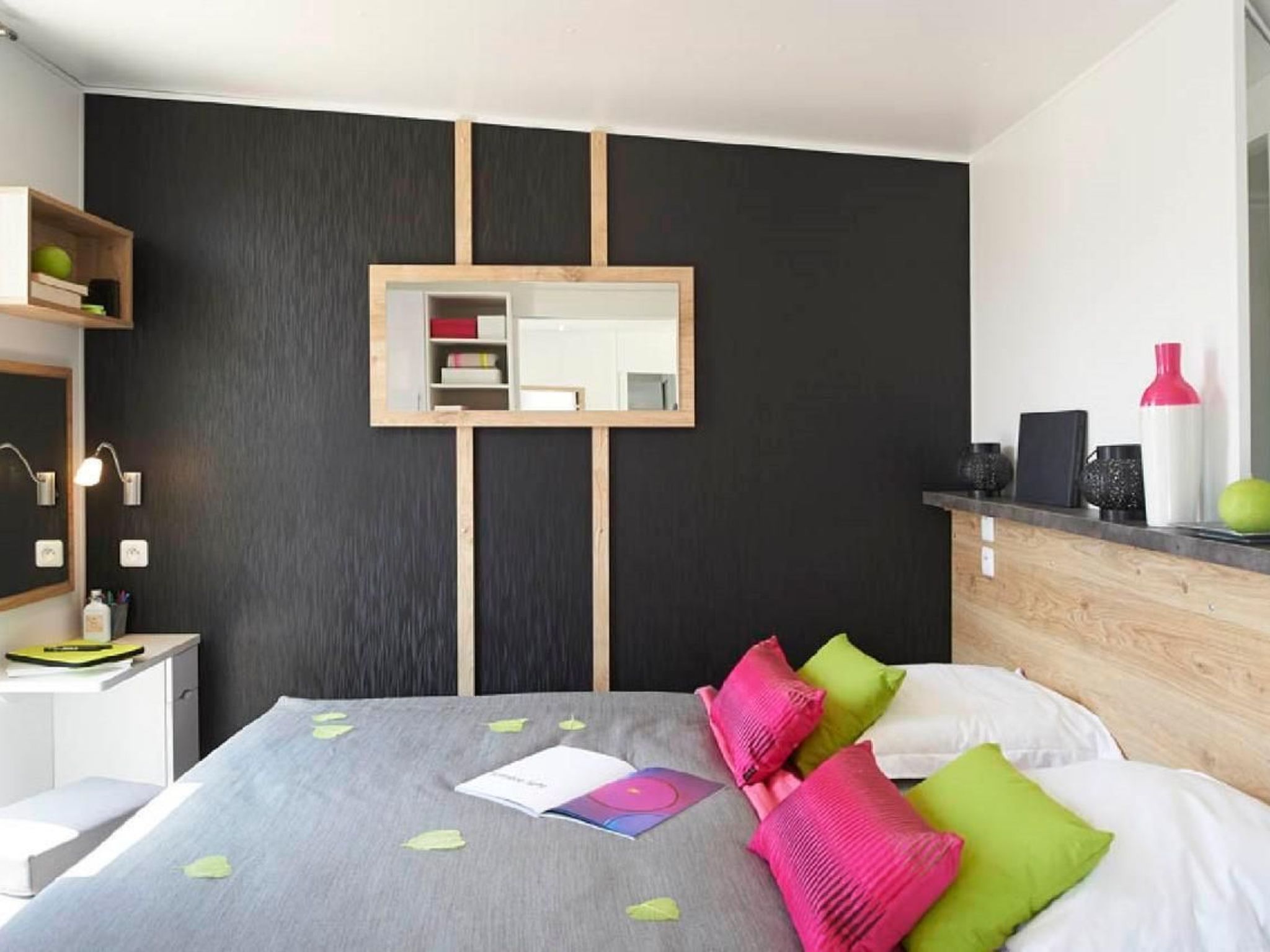 In Wackersdorf mit Whirlpool, Terrasse und Grill