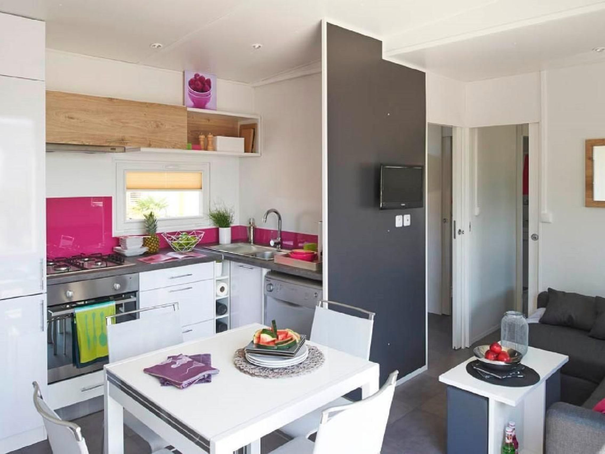 In Wackersdorf mit Whirlpool, Terrasse und Grill-Image-tags.info