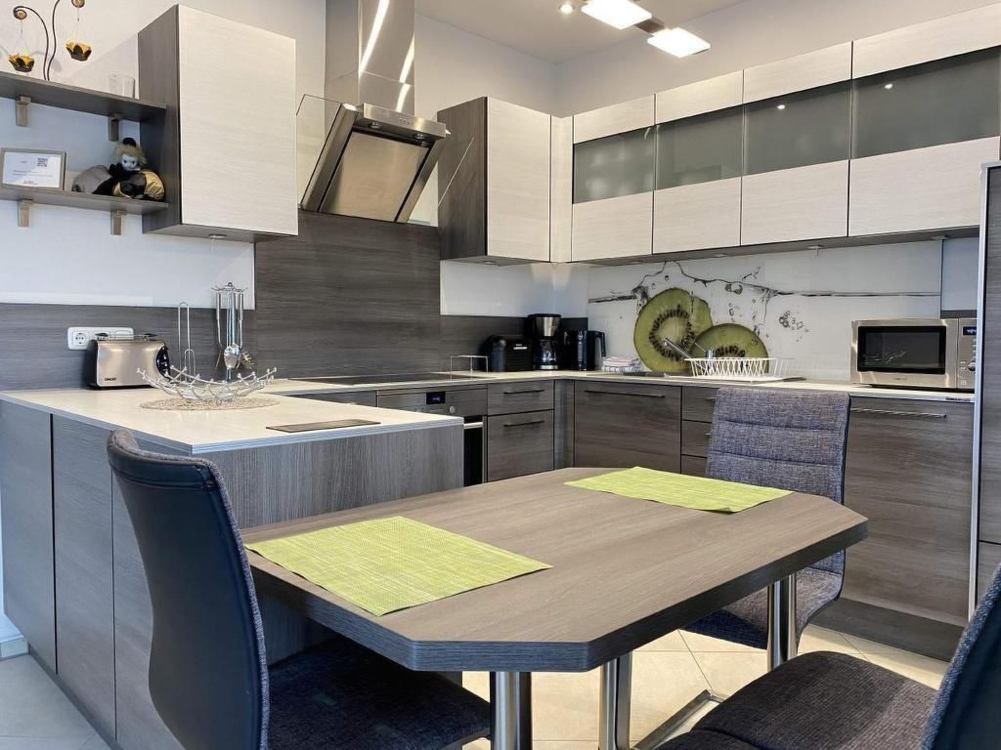 In Heselbach mit Grill, Whirlpool und Garten-Image-tags.info