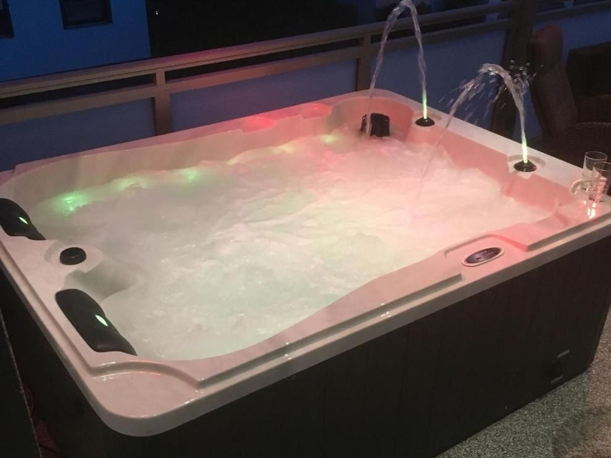 In Heselbach mit Grill, Whirlpool und Garten-Image-tags.info