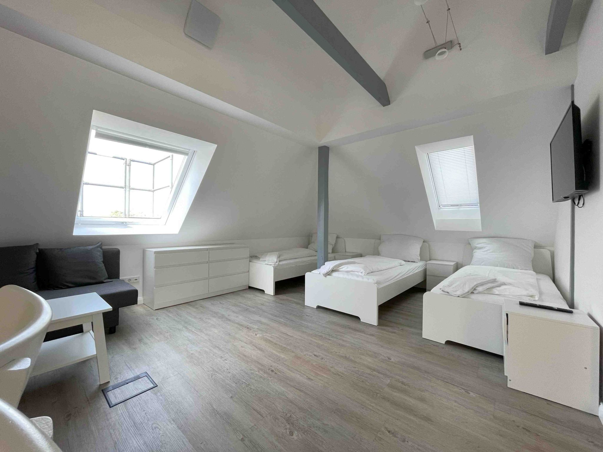 SAD233-Image-tags.info