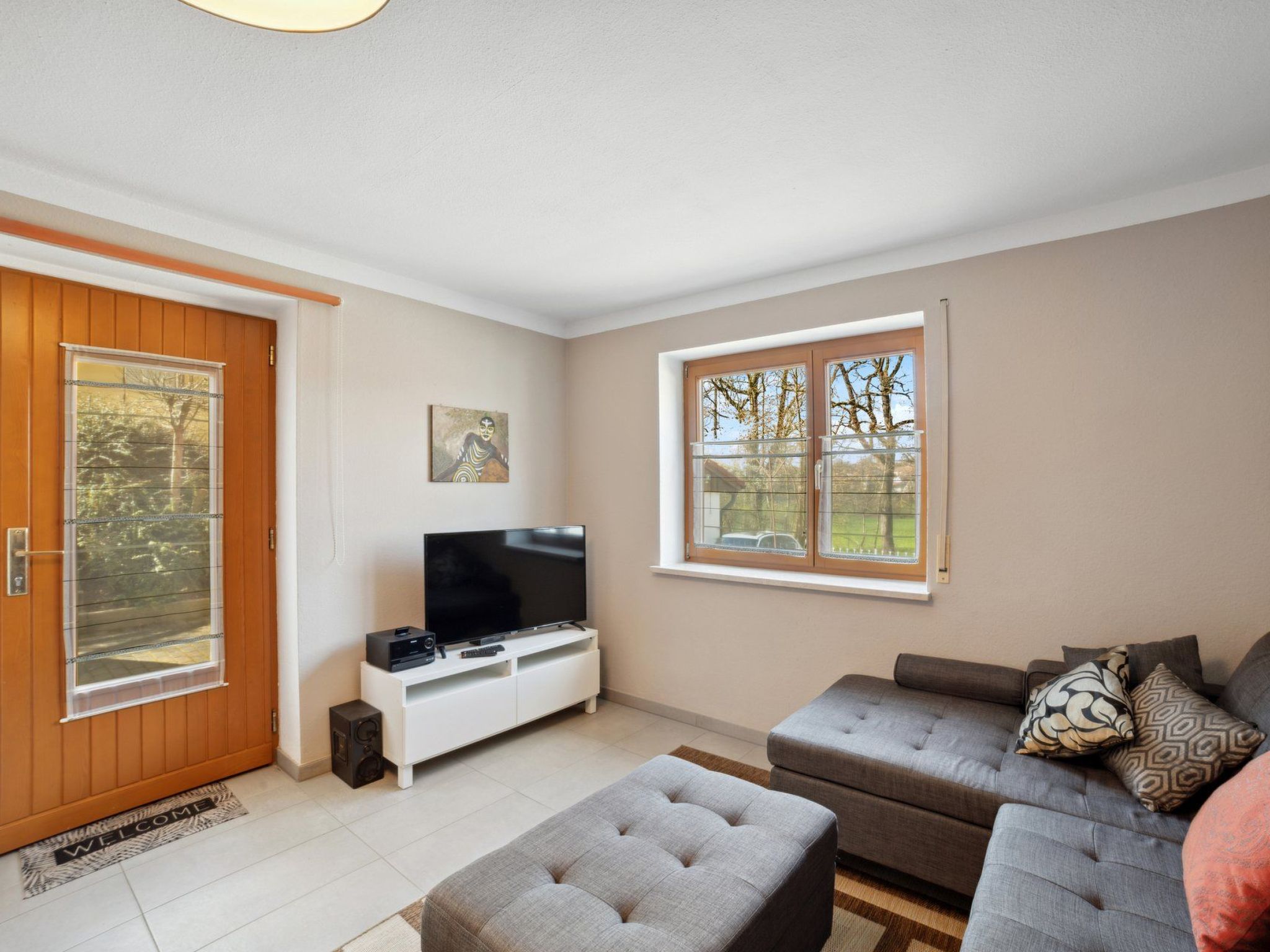 Home of Family-Binnen