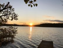 Reetdach Ferienhaus am Lübbesee Sauna Bootsteg neu
