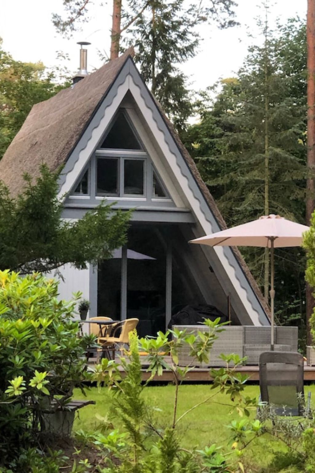 Reetdach Ferienhaus am Lübbesee Sauna Bootsteg neu-Binnen