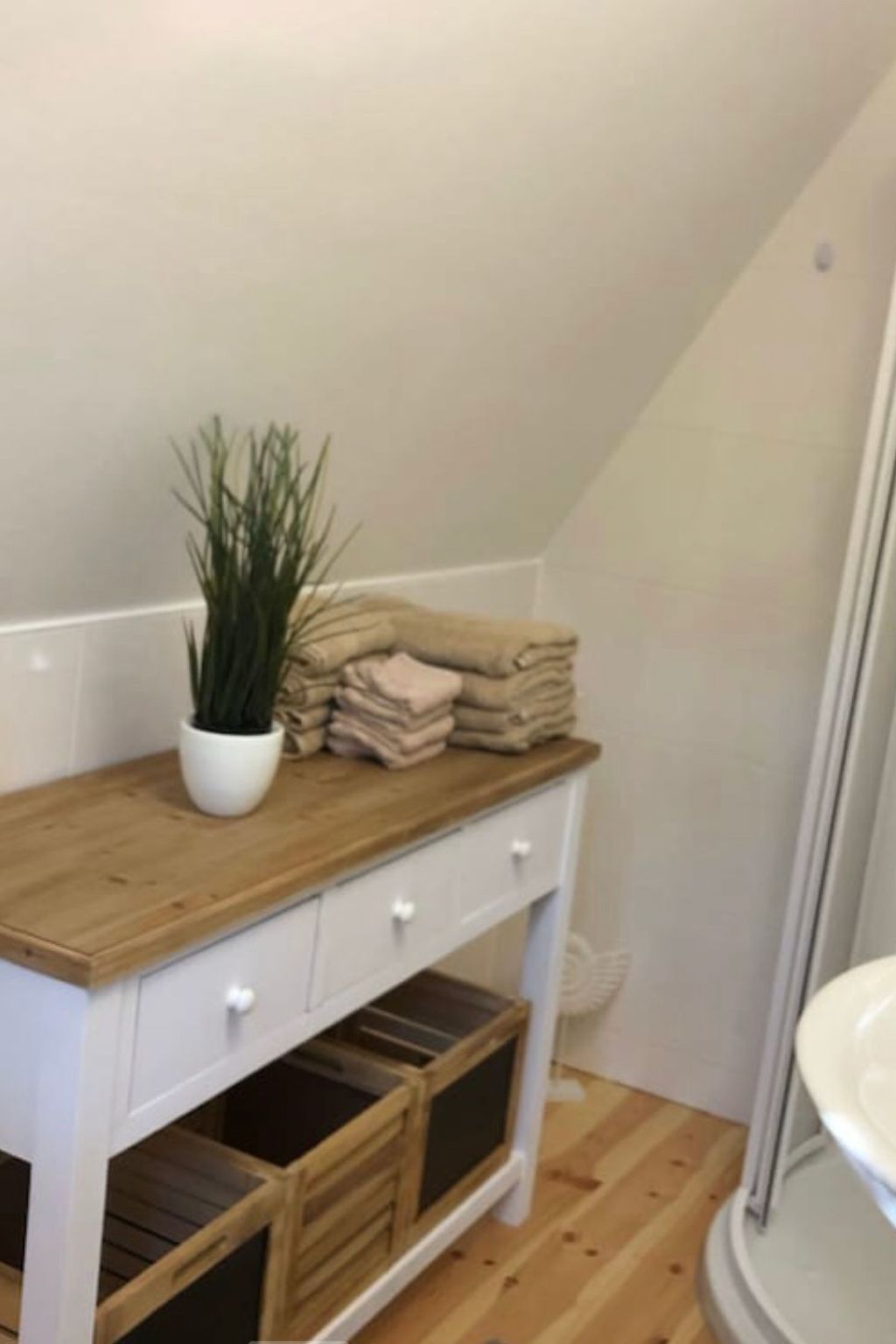 Reetdach Ferienhaus am Lübbesee Sauna Bootsteg neu-Binnen