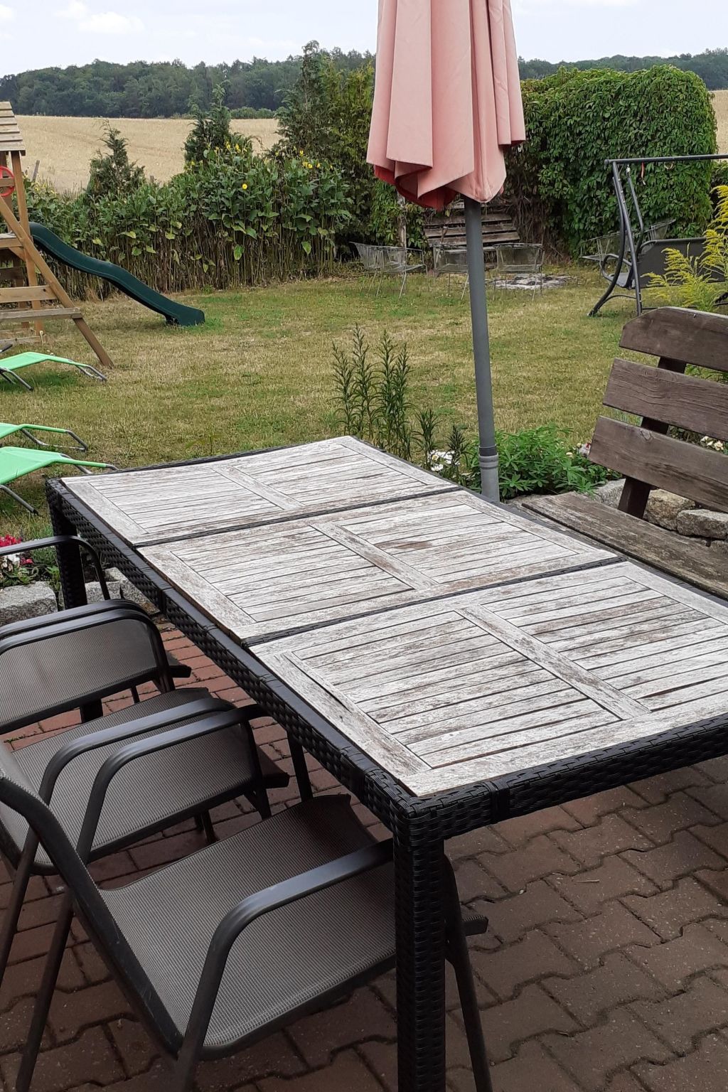 Appartement in Buchenhain mit Großem Garten-Outside