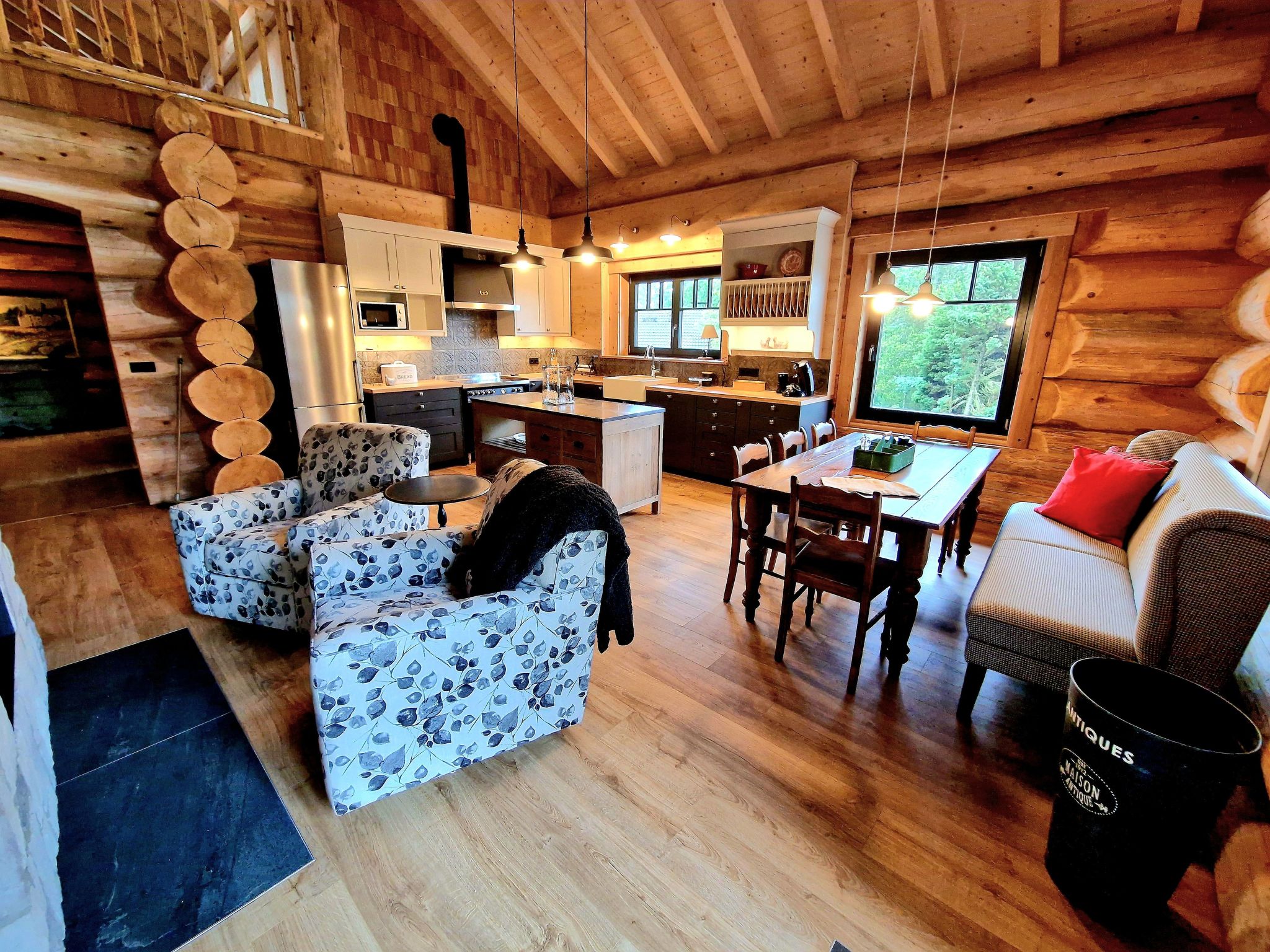 Luxus-Blockhausparadies Eveningwood im Spessart-Image-tags.info