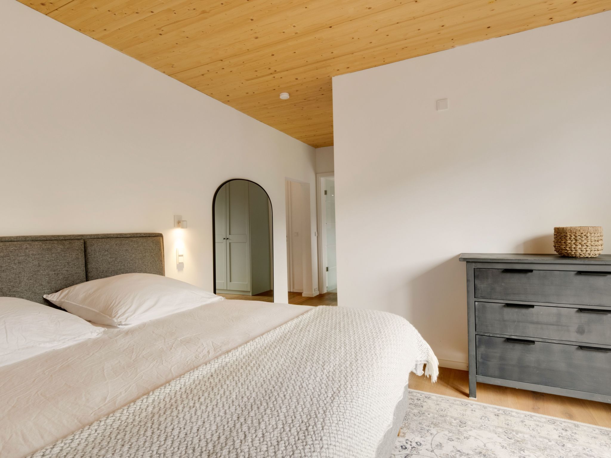 The Forest Retreat-Image-tags.info