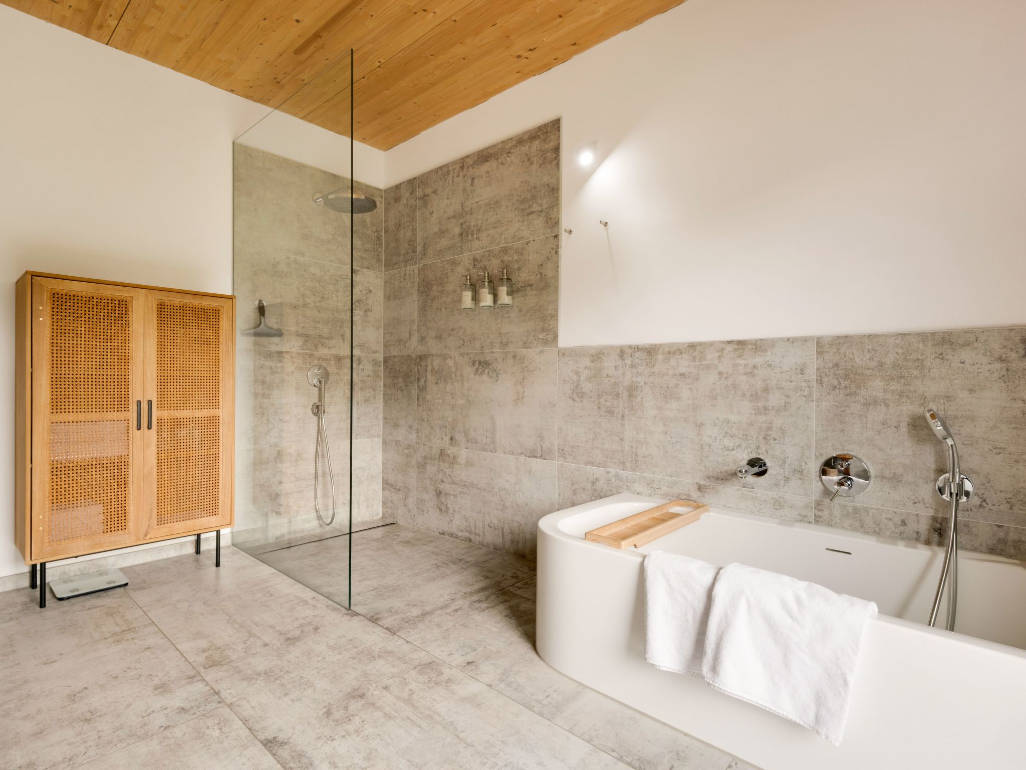 The Forest Retreat-Image-tags.info