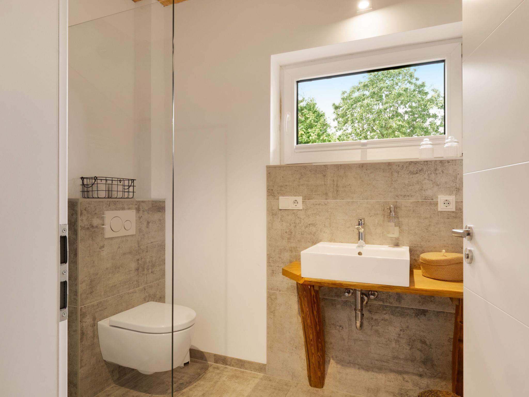 The Forest Retreat-Image-tags.info