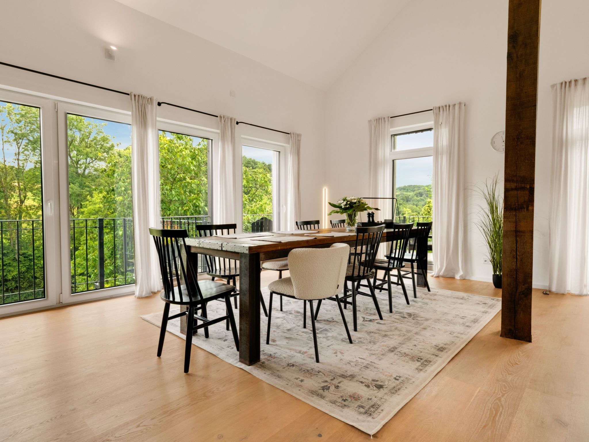 The Forest Retreat-Image-tags.info