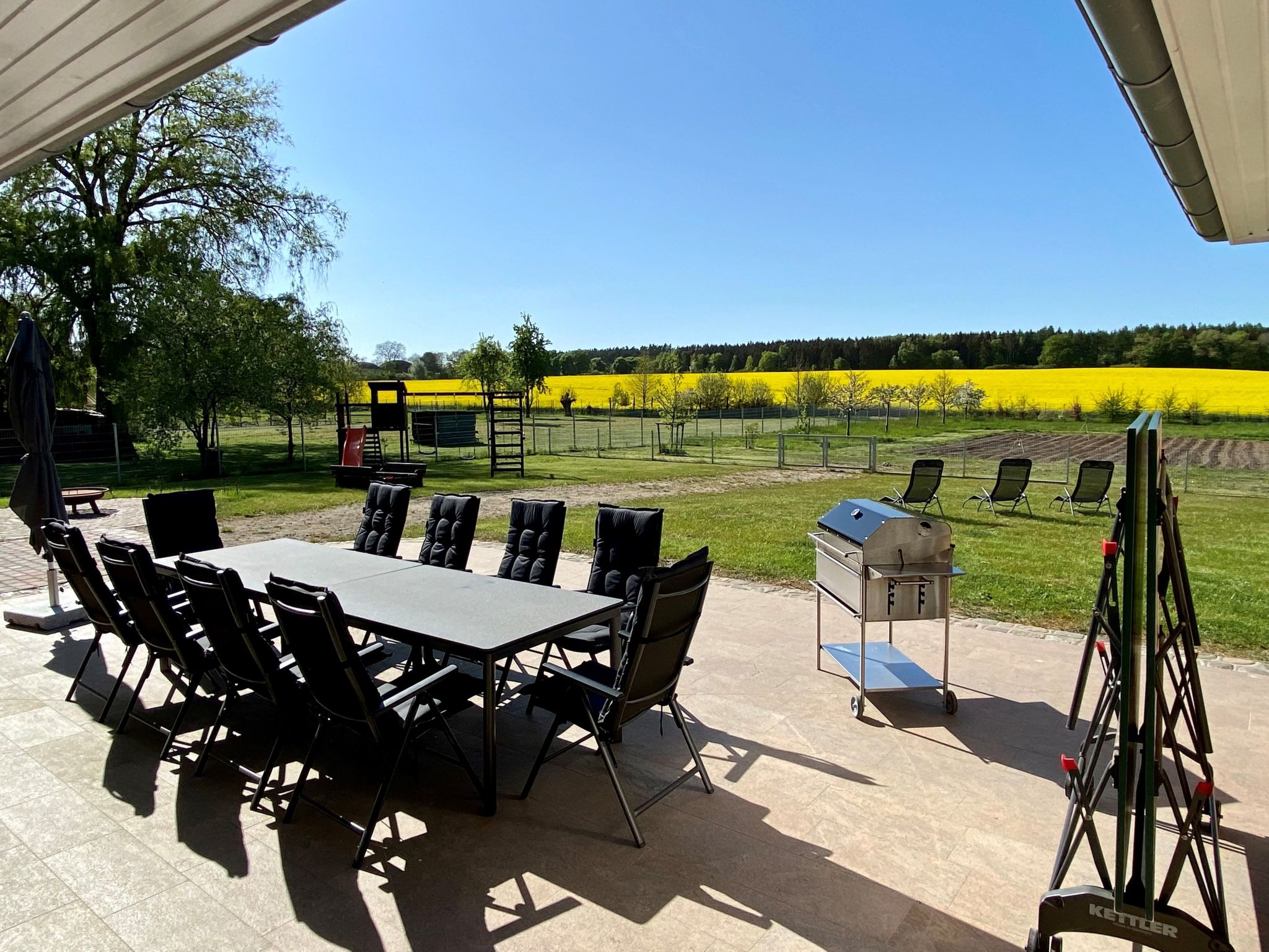 Vakantiehuis met omheinde tuin in Zarrentin (Duitsland) 1 hond is welkom