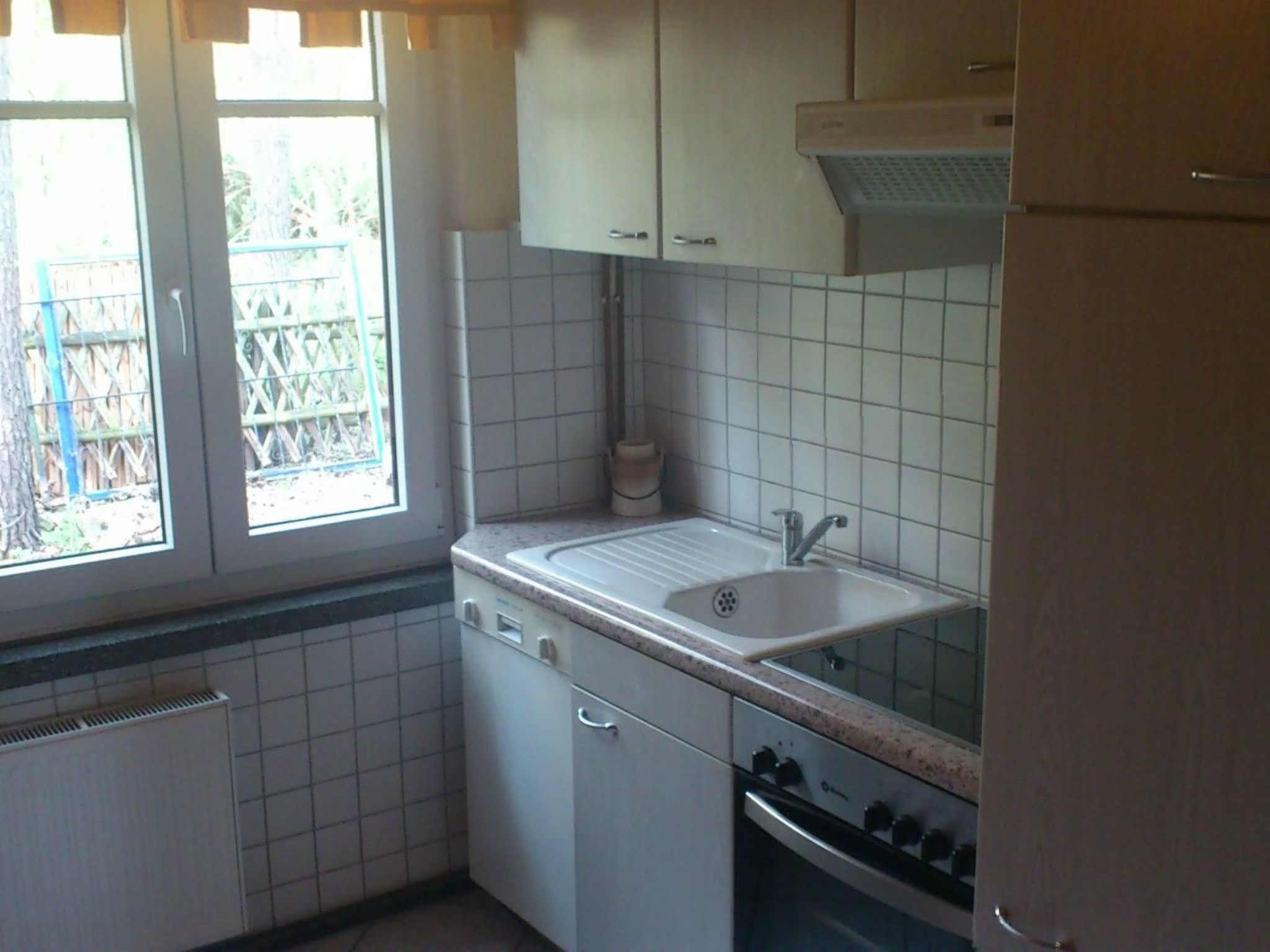 In ruhiger Lage am Waldrand mit Terrasse und großem Grundstück-Binnen