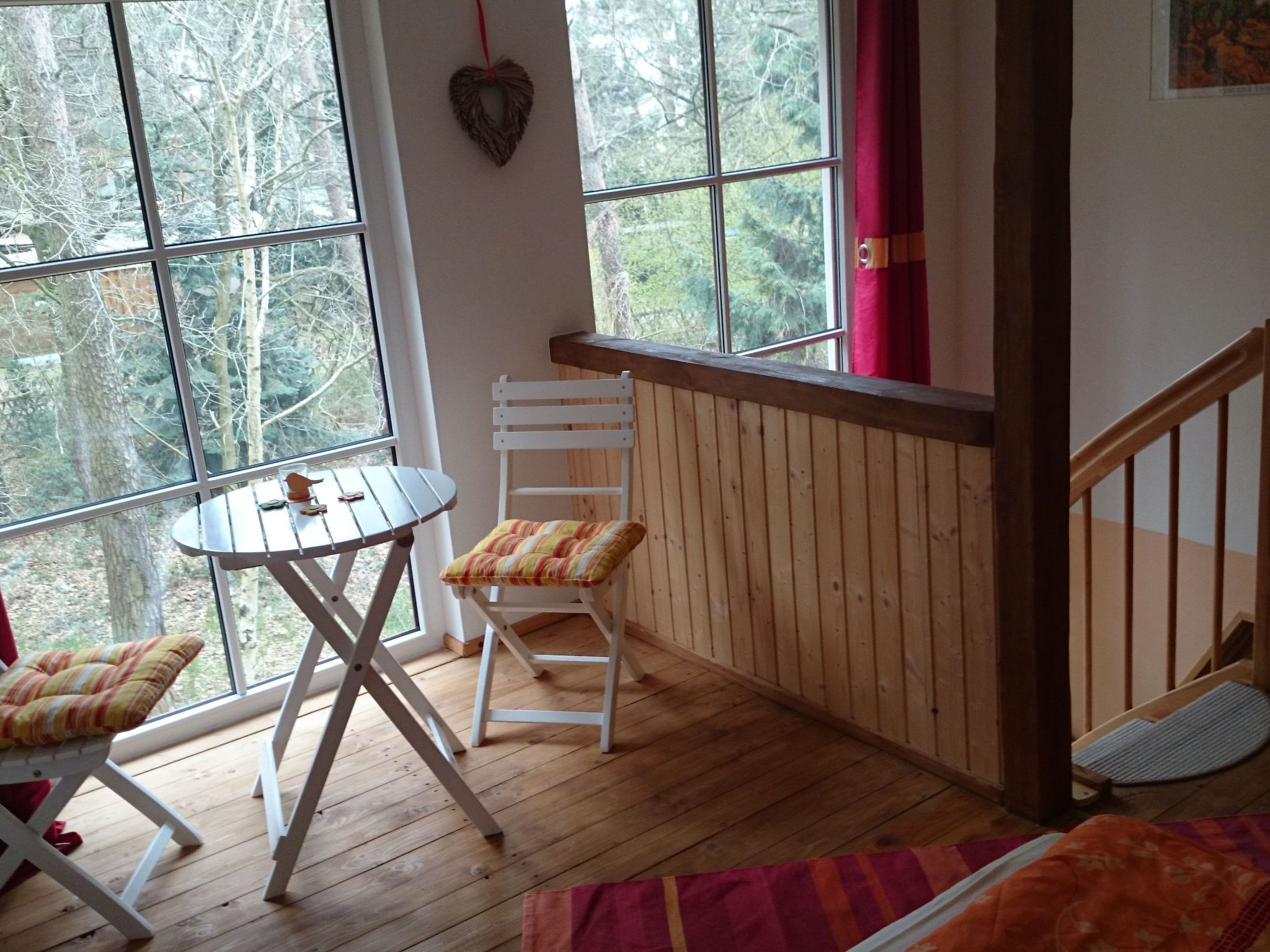 In ruhiger Lage am Waldrand mit Terrasse und großem Grundstück-Binnen