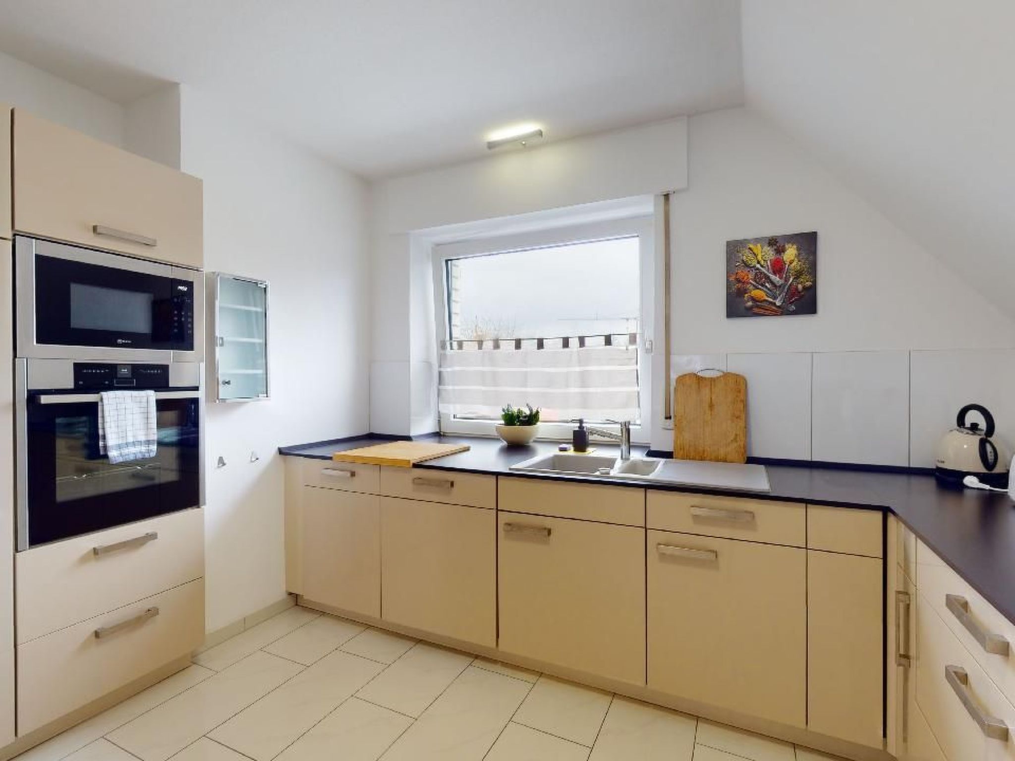 Helle Familienfreundliche Barrierefreie Wohnung-Image-tags.info