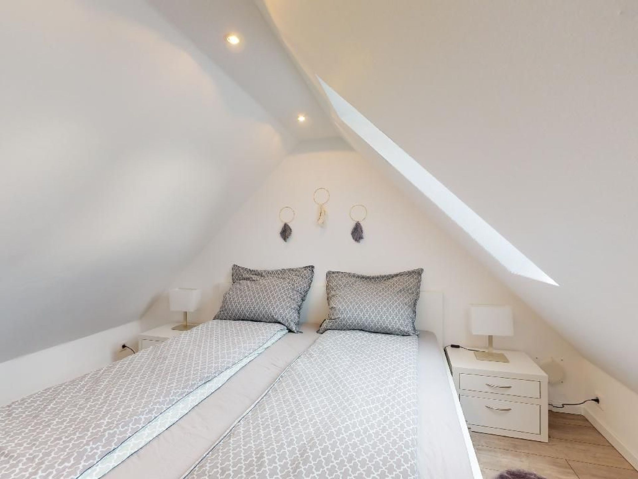 Urgemütliche Maisonnette Wohnung mit Klimaanlage-Image-tags.info