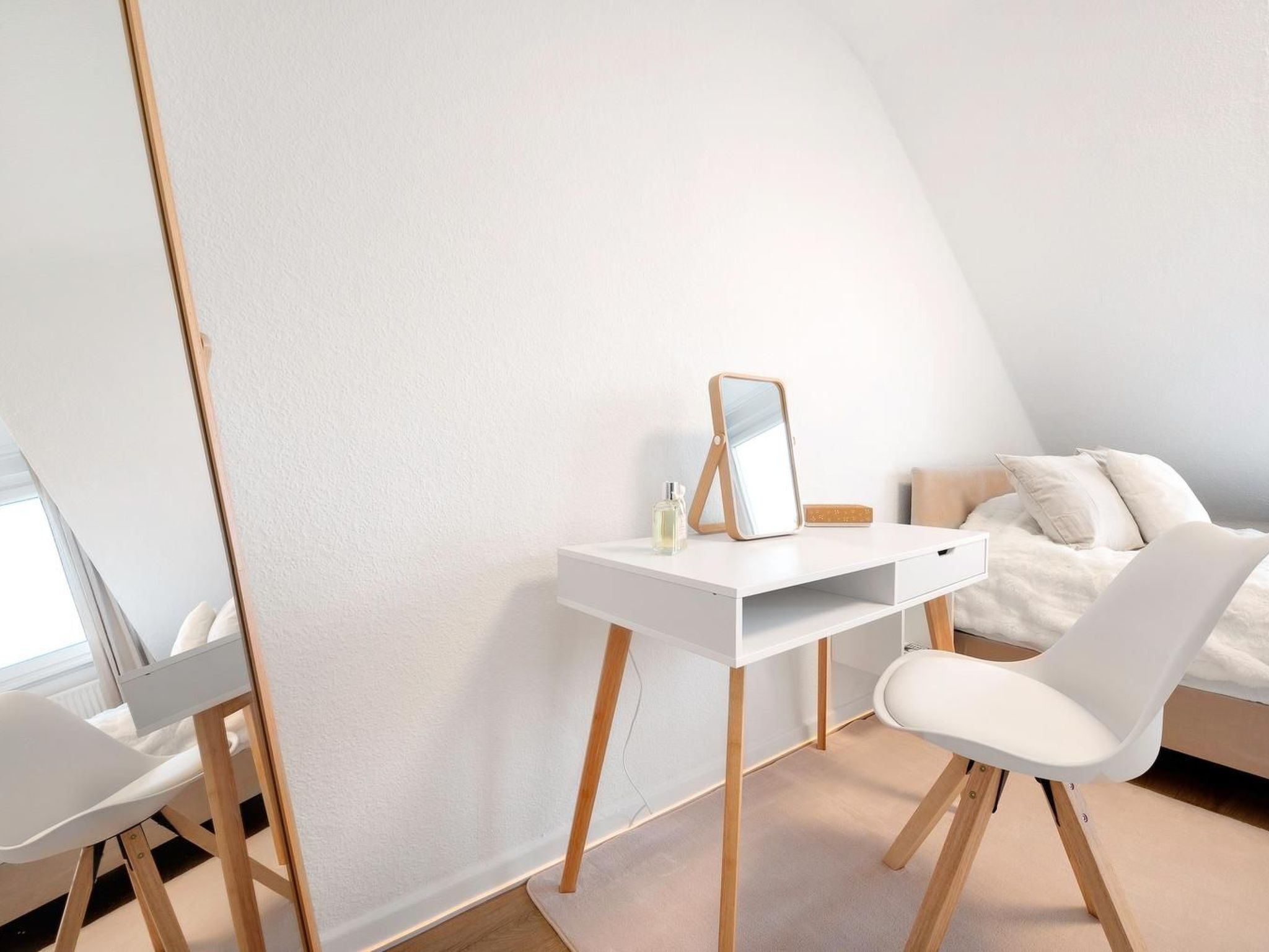 Apartment nähe A1 und Mercedes-Drinnen