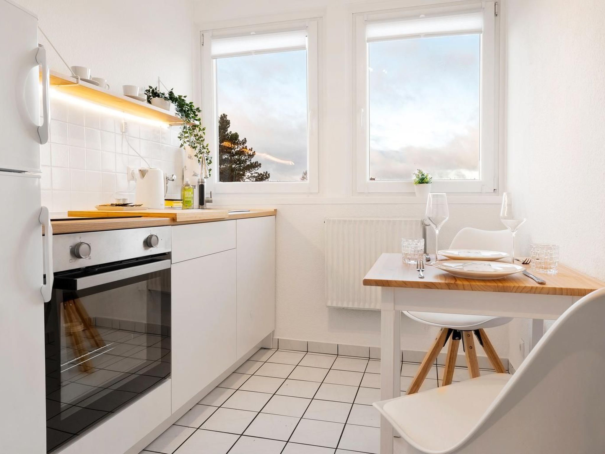 Apartment nähe A1 und Mercedes-Drinnen