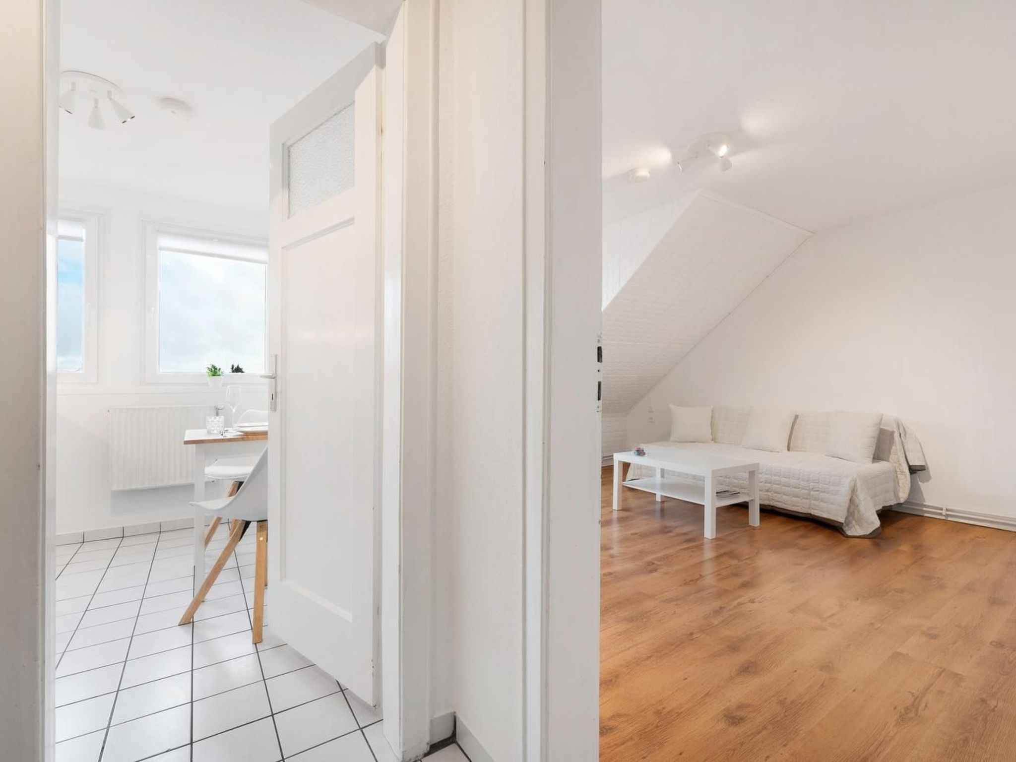 Apartment nähe A1 und Mercedes-Drinnen