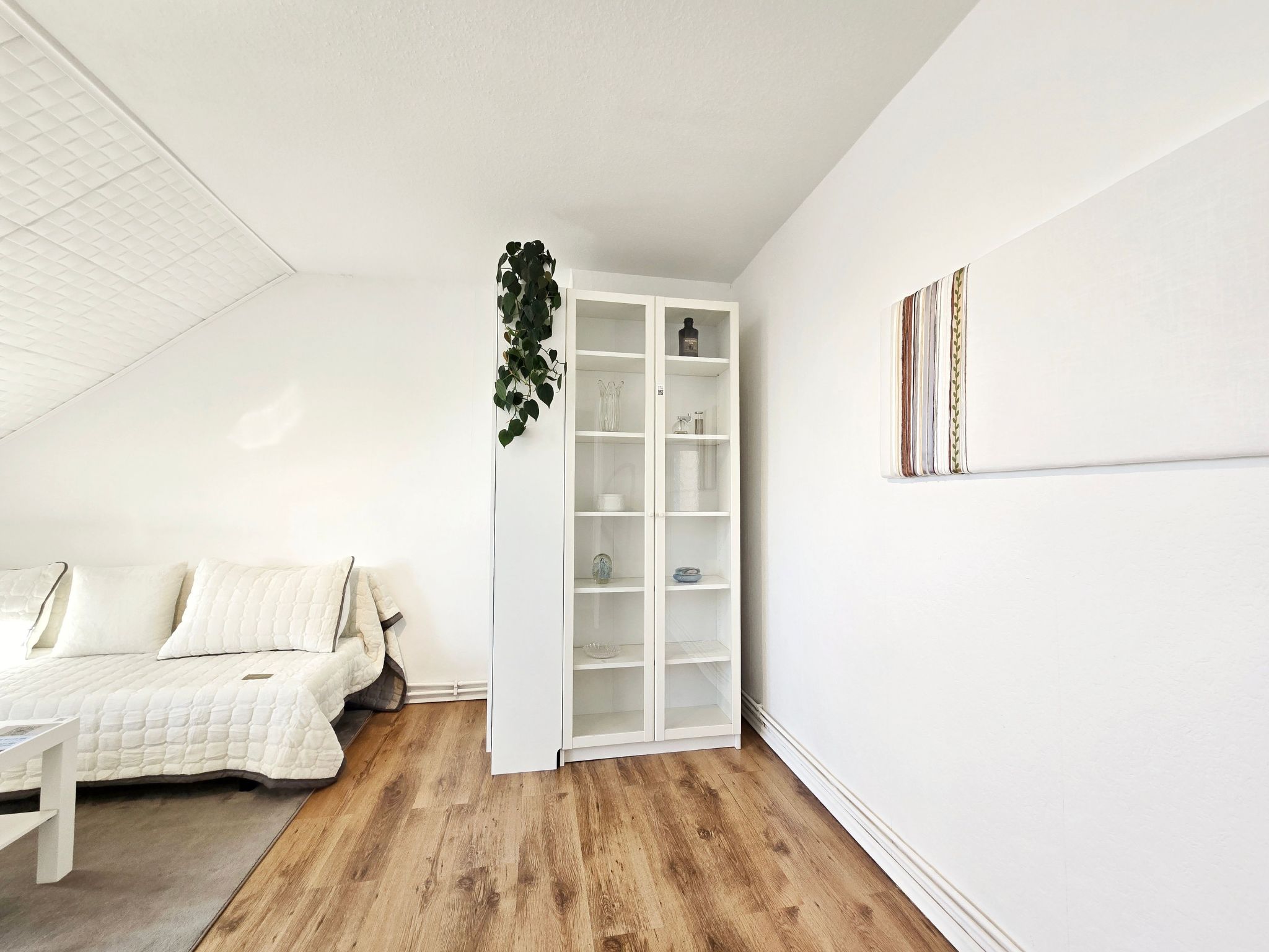 Apartment nähe A1 und Mercedes-Drinnen