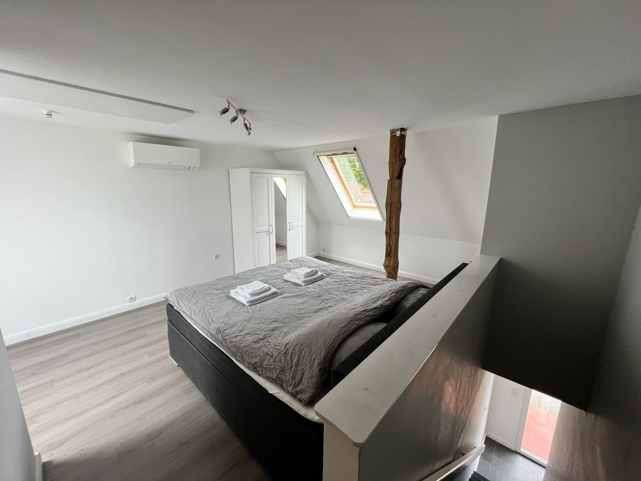 Mit privat Hottub und Klima.-Image-tags.info