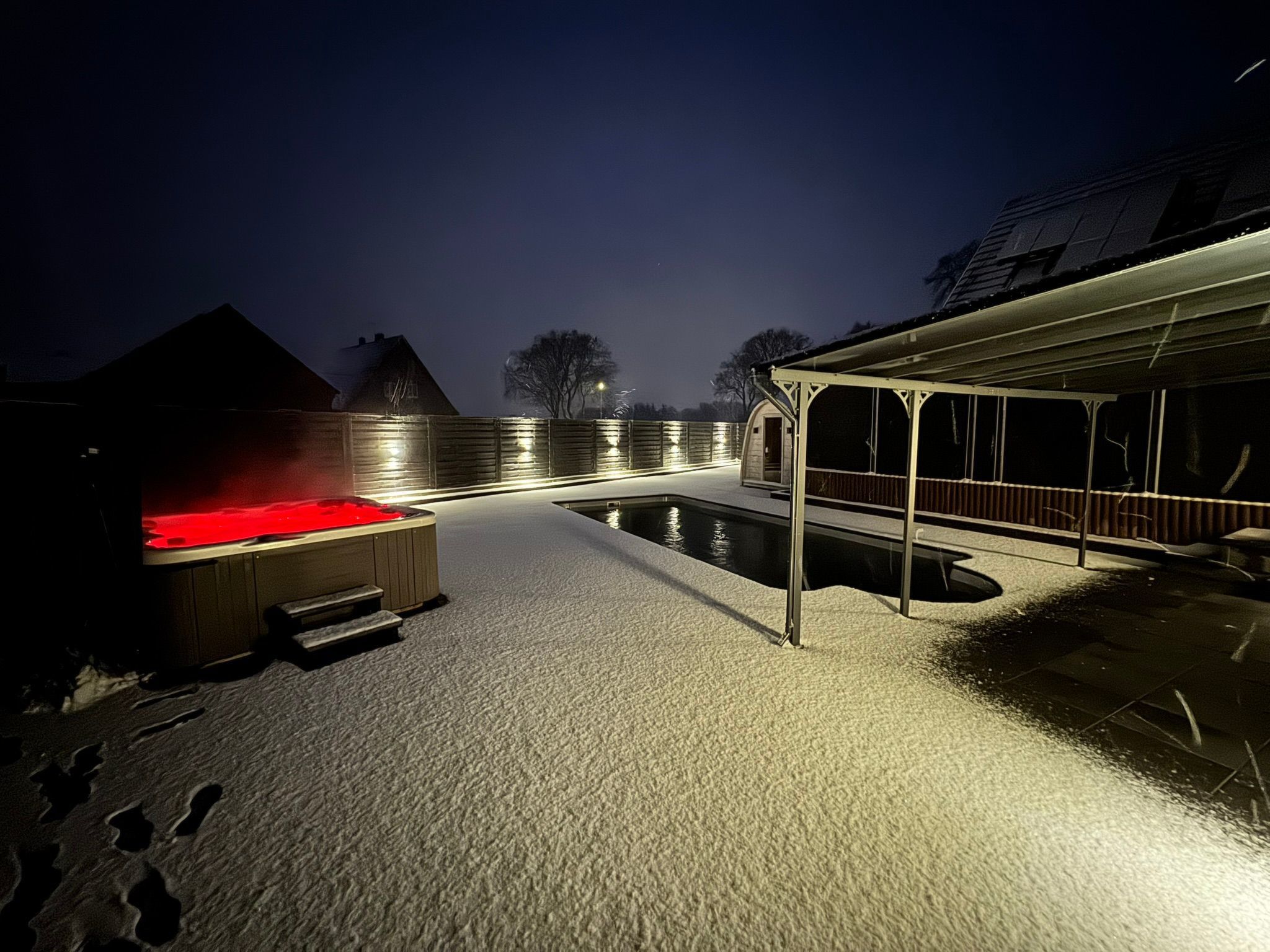 Mit privat Hottub und Klima.-Image-tags.info