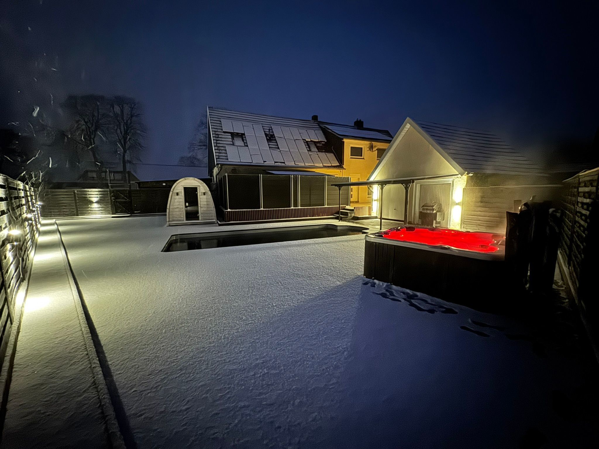 Mit privat Hottub und Klima.-Image-tags.info