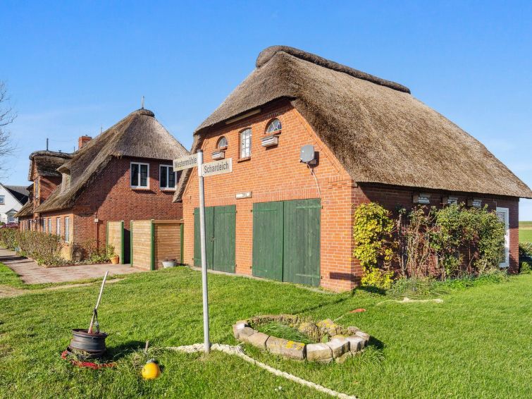 Vakantiehuis op 1,0 km van zee in Pellworm in Pellworm
