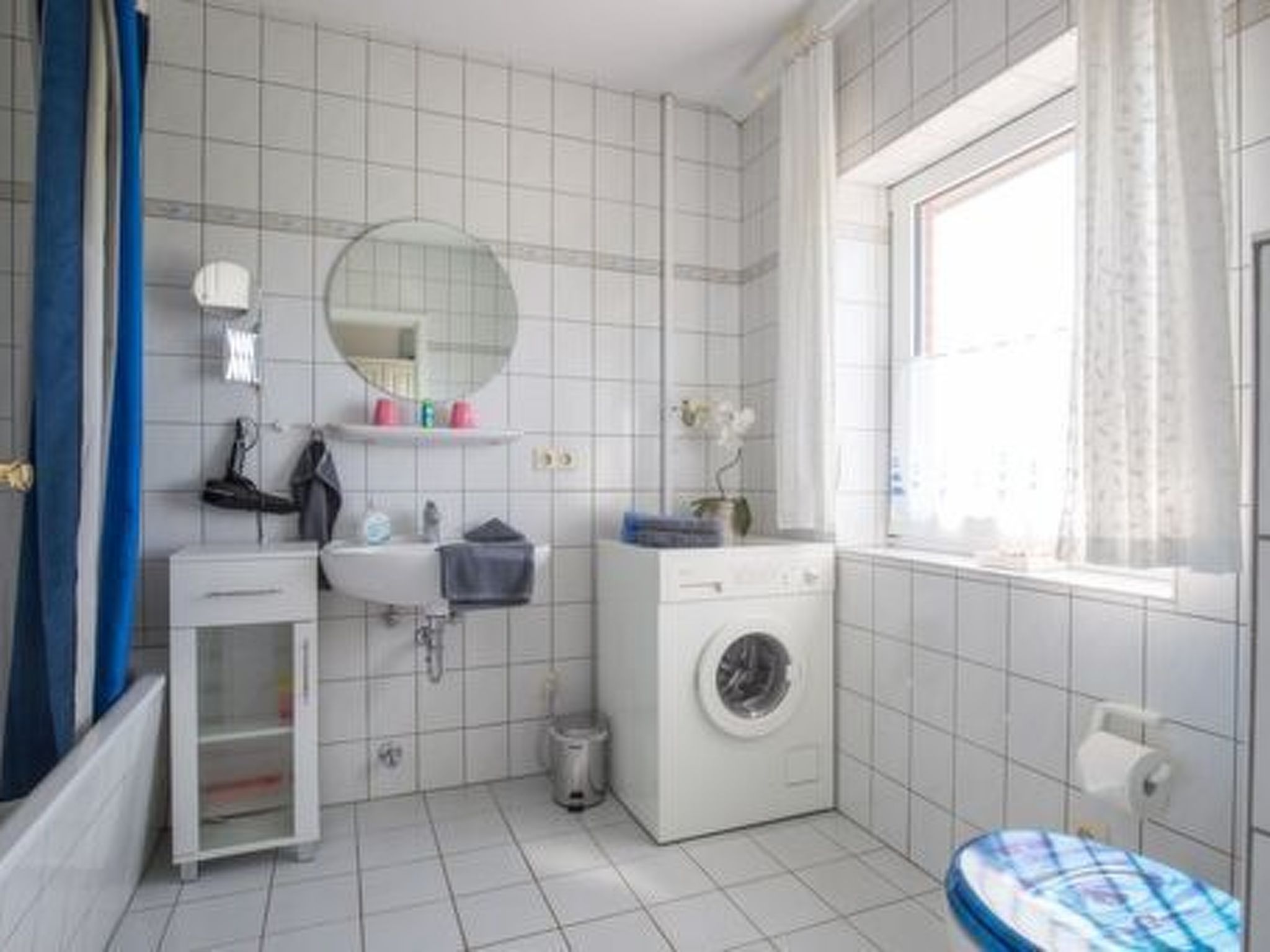 Nice Holidays-Binnen