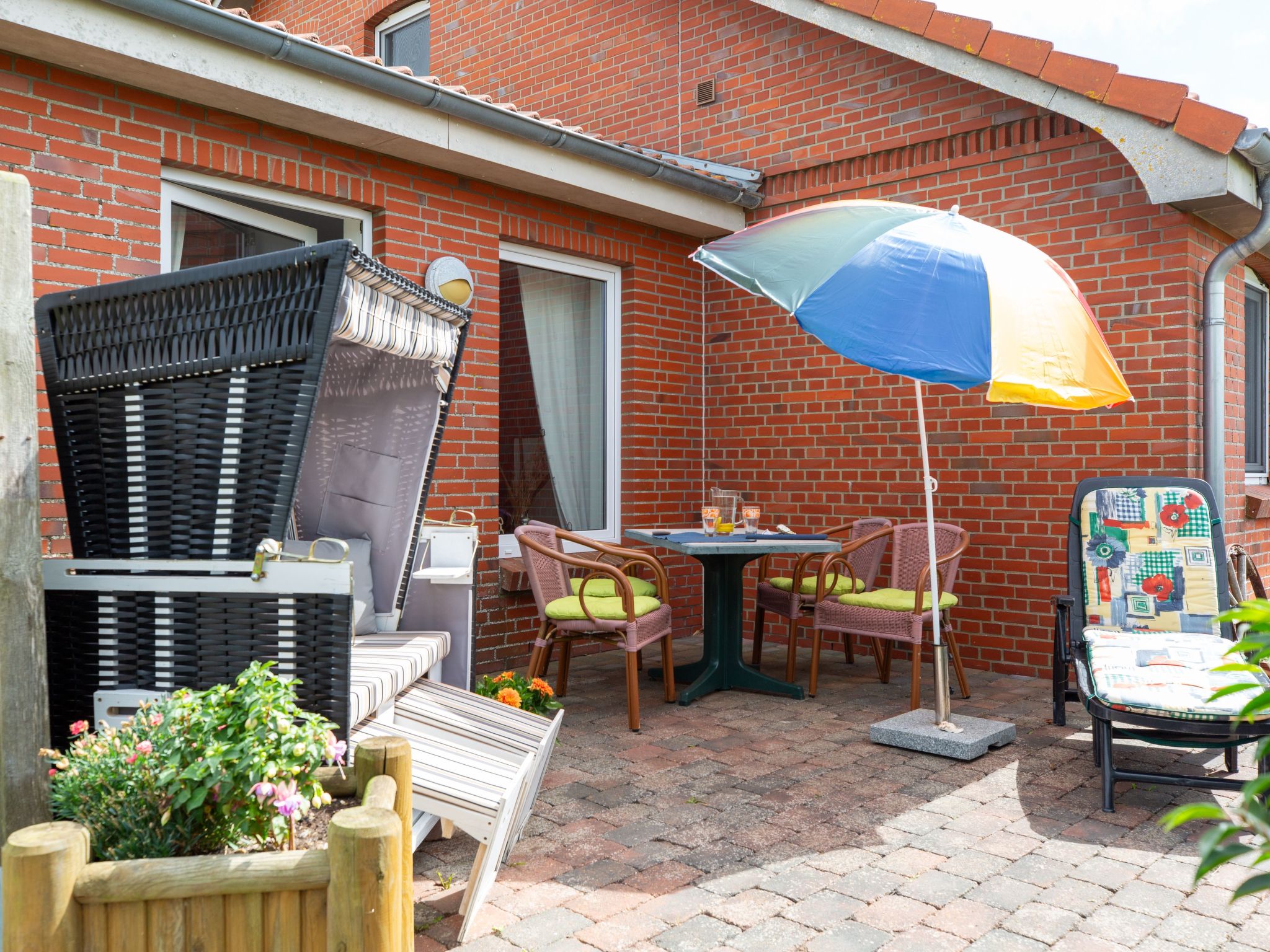 Nice Holidays-Binnen