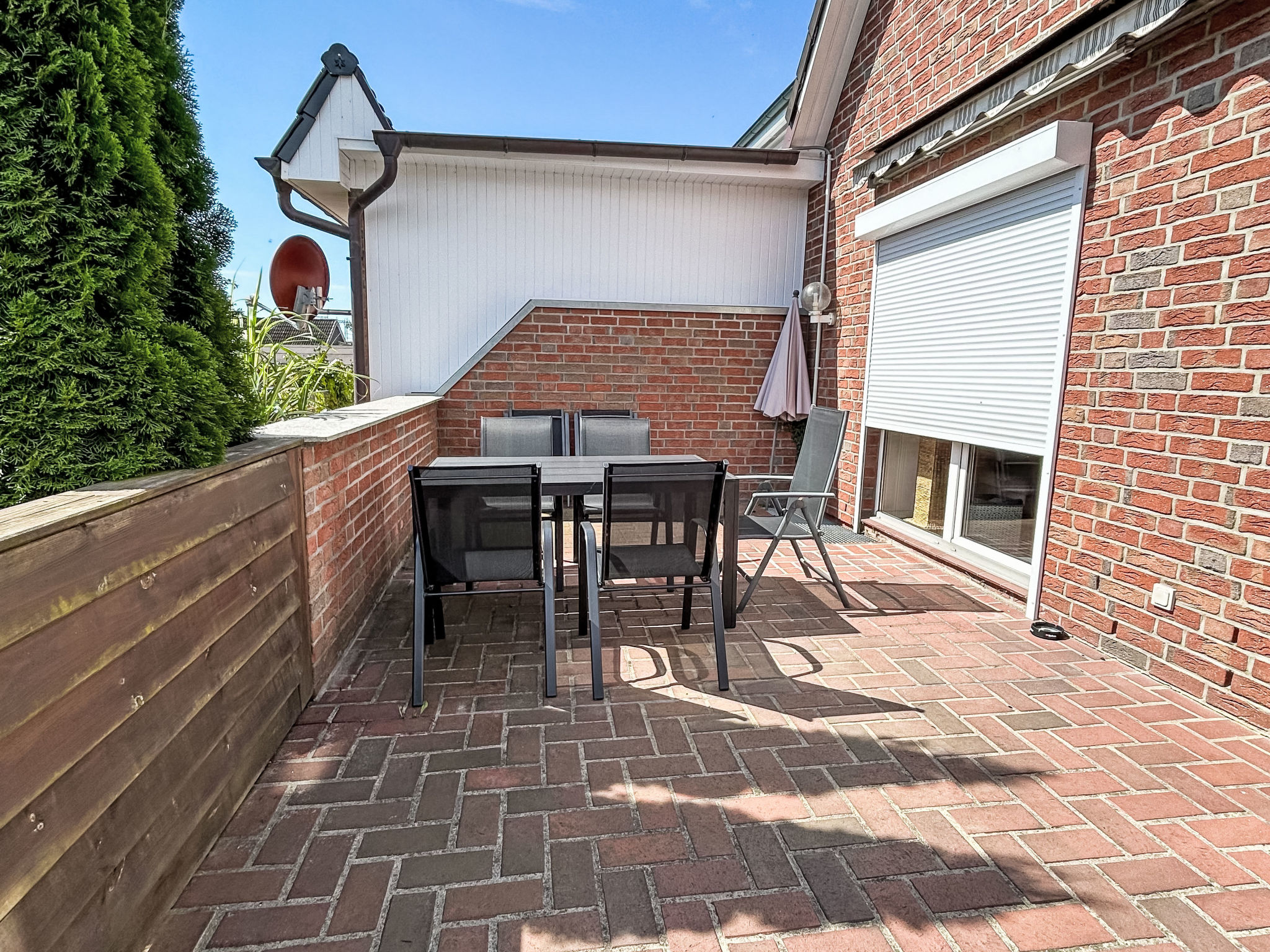 Mit Garten und Stellplatz