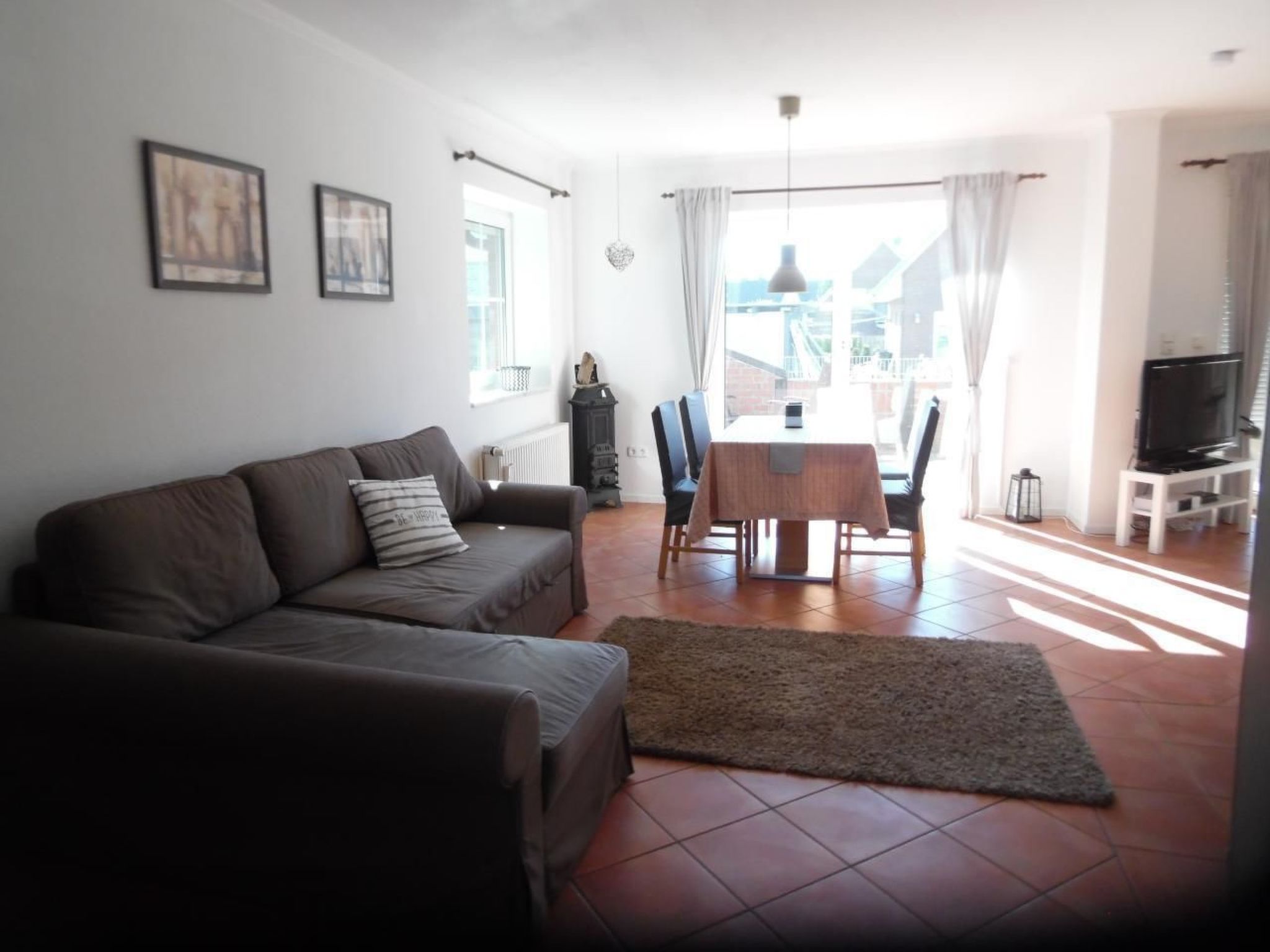 Mit Garten und Stellplatz-Binnen