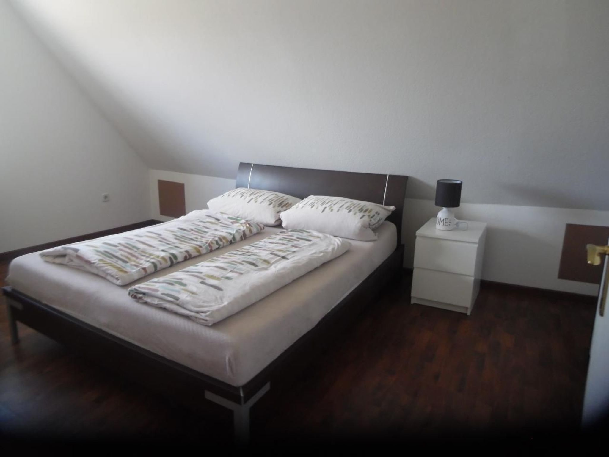 Mit Garten und Stellplatz-Binnen