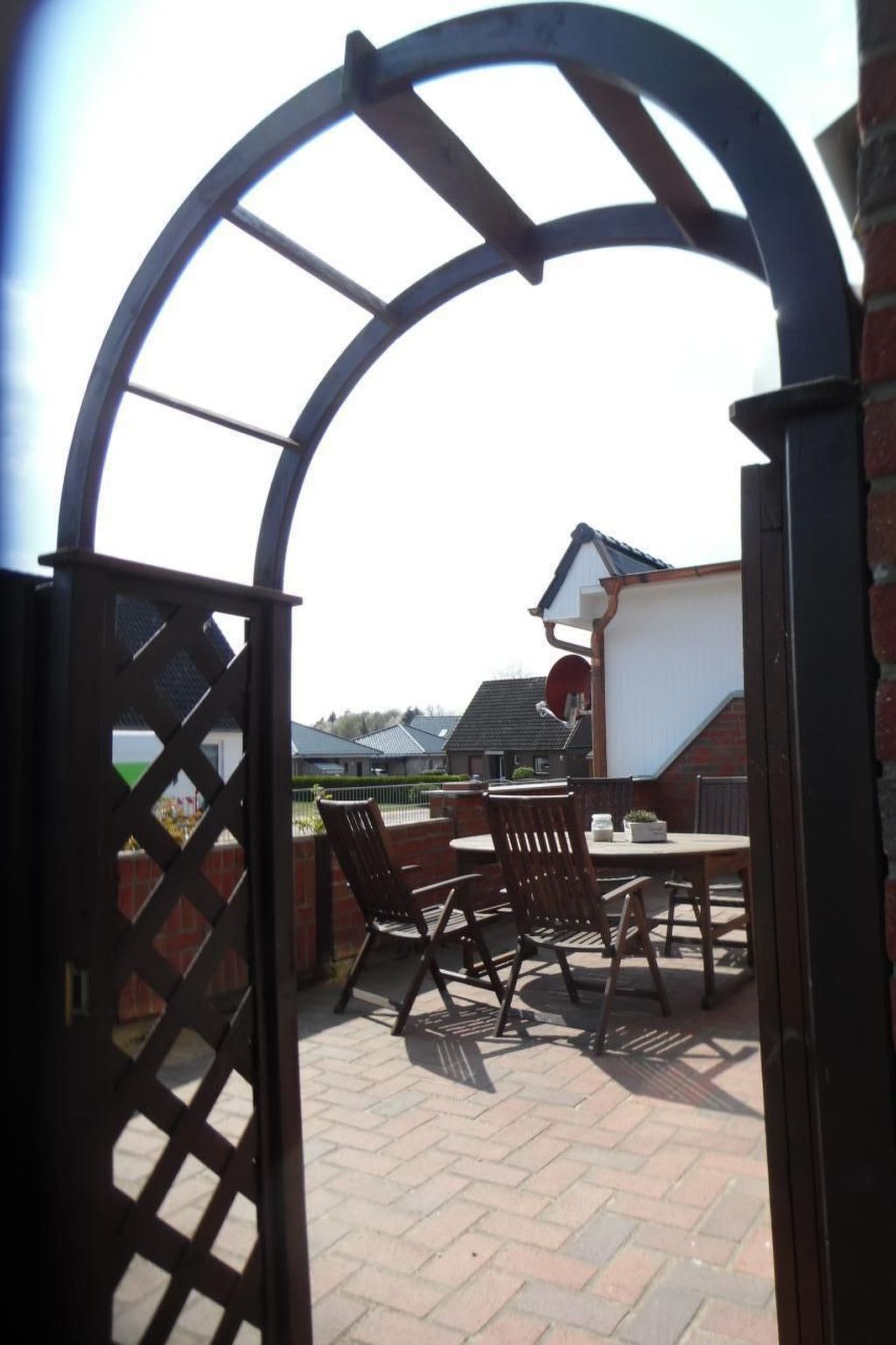 Mit Garten und Stellplatz-Binnen