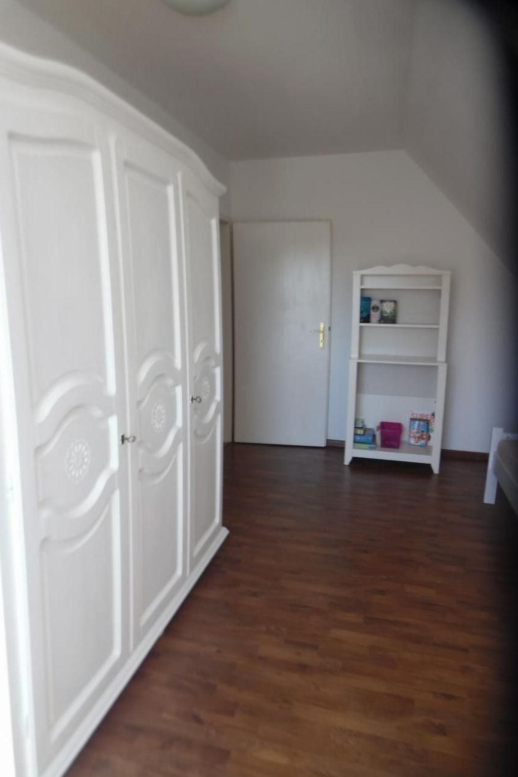 Mit Garten und Stellplatz-Binnen