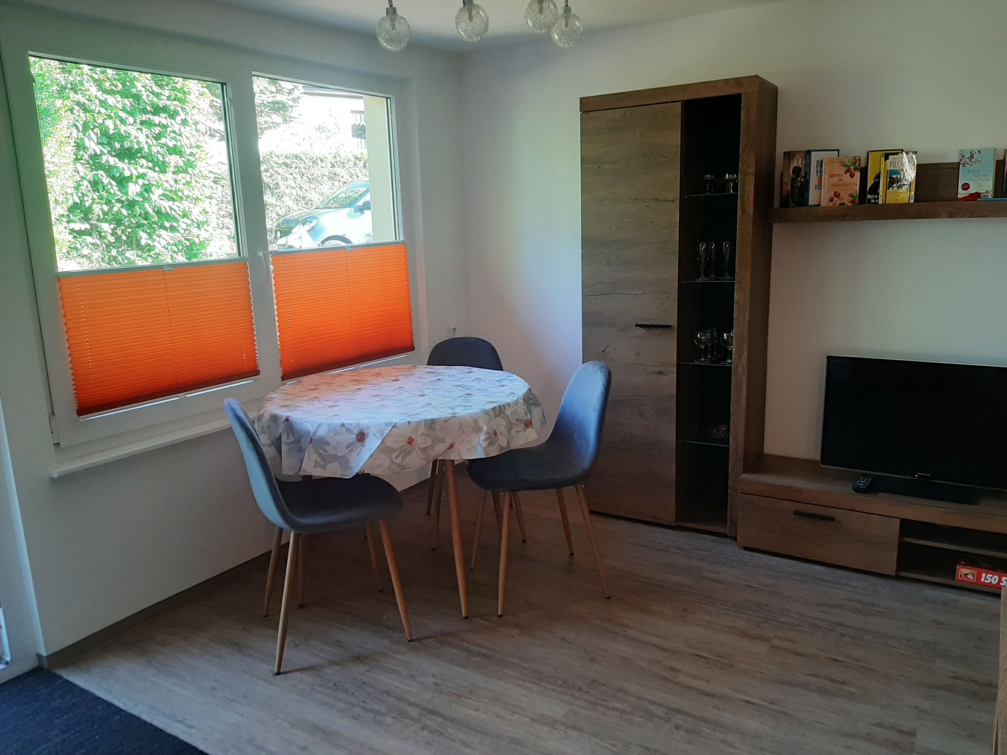 Schwarz-Image-tags.info