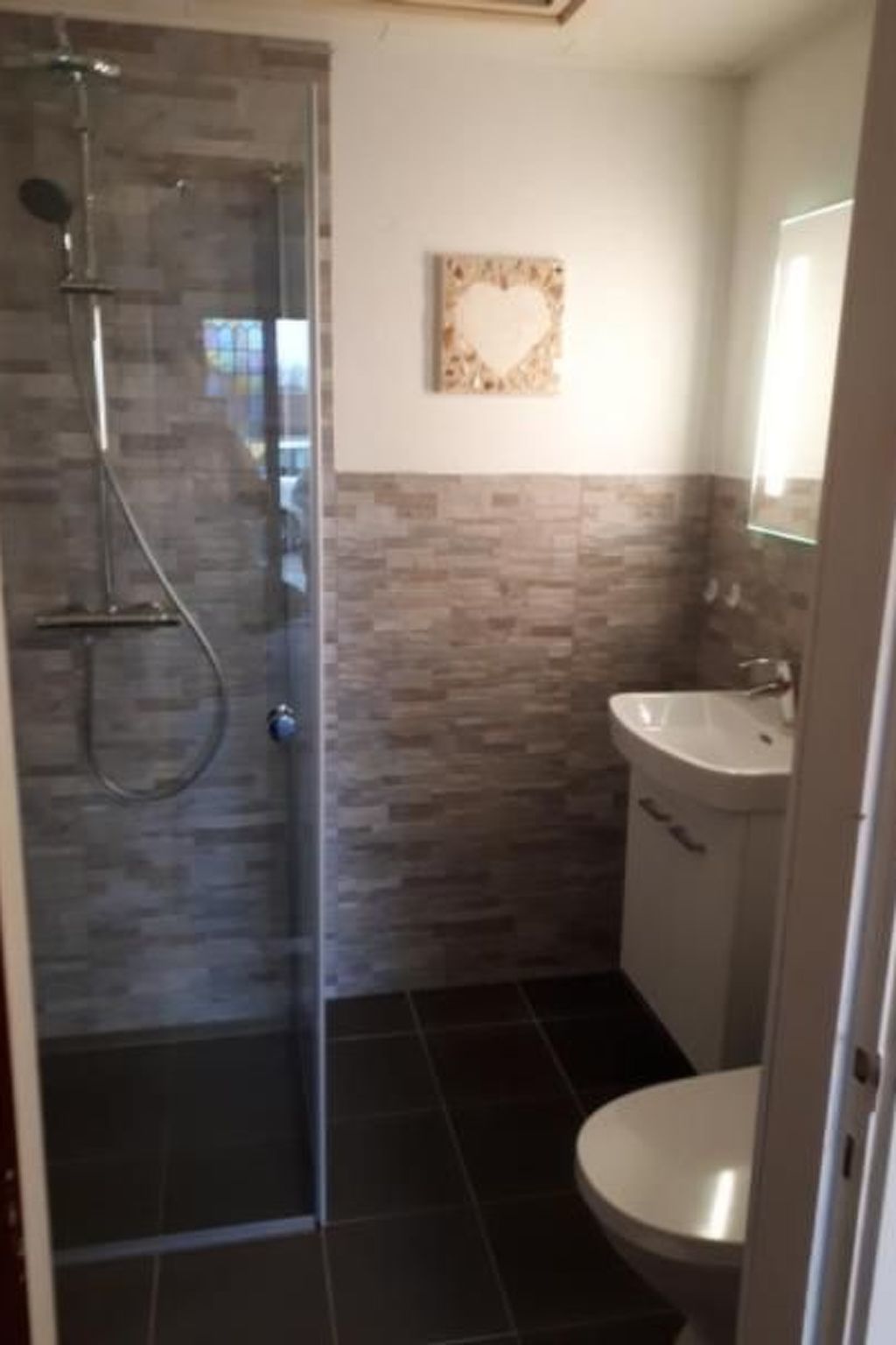 Schönes Ferienhaus mit Grill, Terrasse und Garten-Image-tags.info