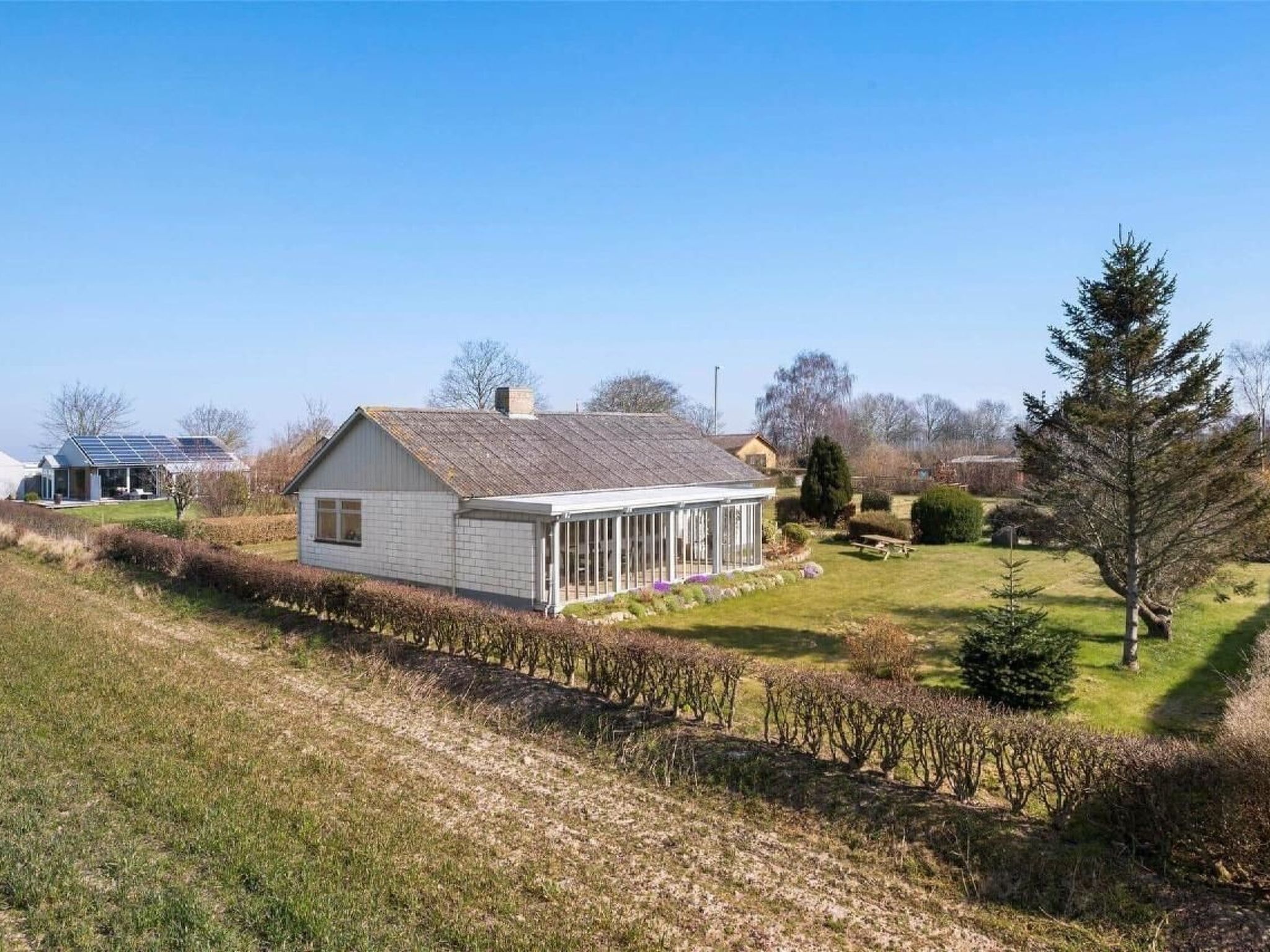 Schönes Ferienhaus mit Grill, Terrasse und Garten-Image-tags.info