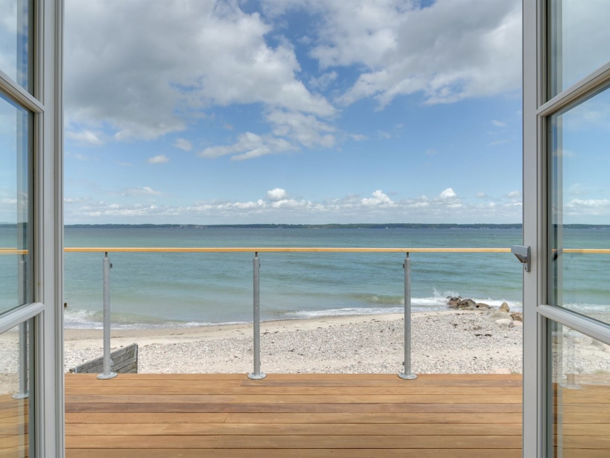 "Elsabeth" - 20m from the sea — View (1 of 20)