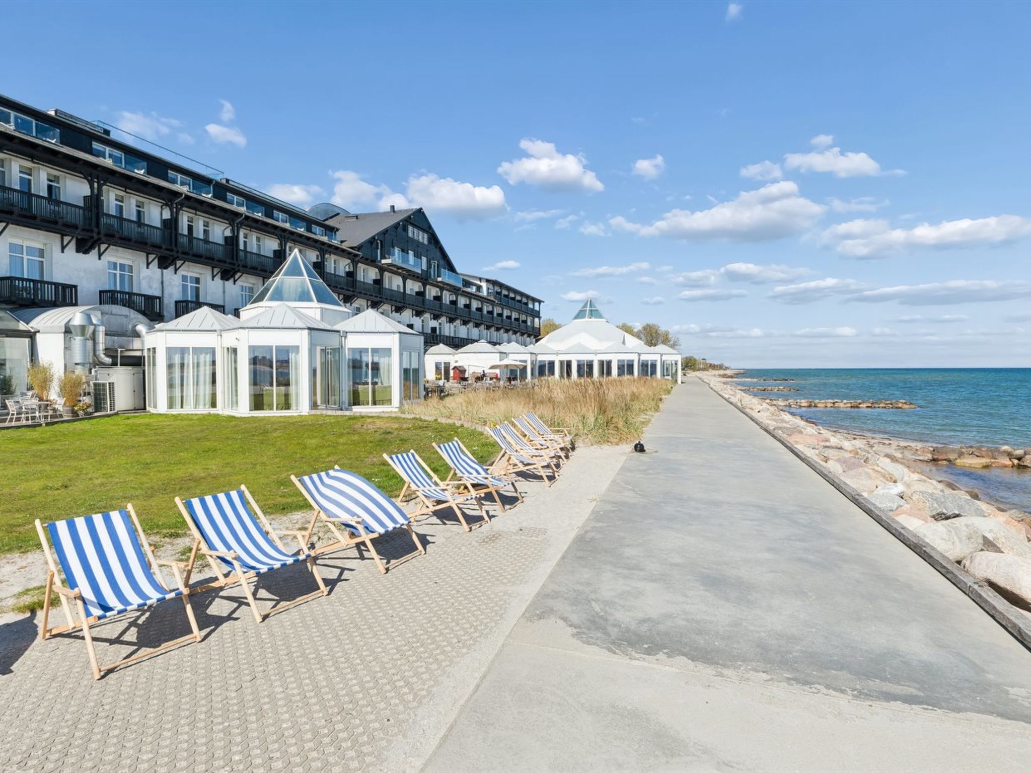 "Epiphania" - 130m from the sea - Buiten