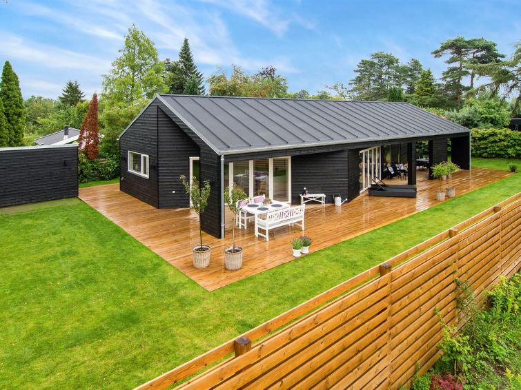 Op 800 m van zee: Ruim vakantiehuis voor 8 personen in Hornbæk in Hornbæk