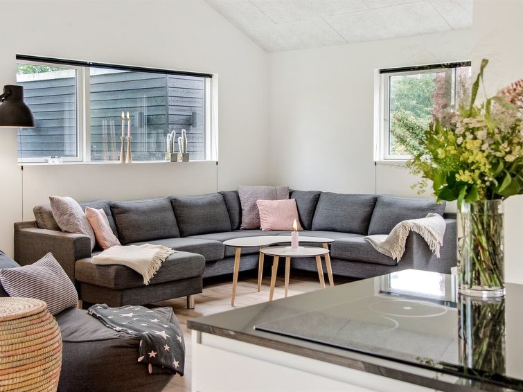 Search and Stay destination Hornbæk, Denmark from AU$ 1,120. "Dorthie" - 800m from the sea in Sealand