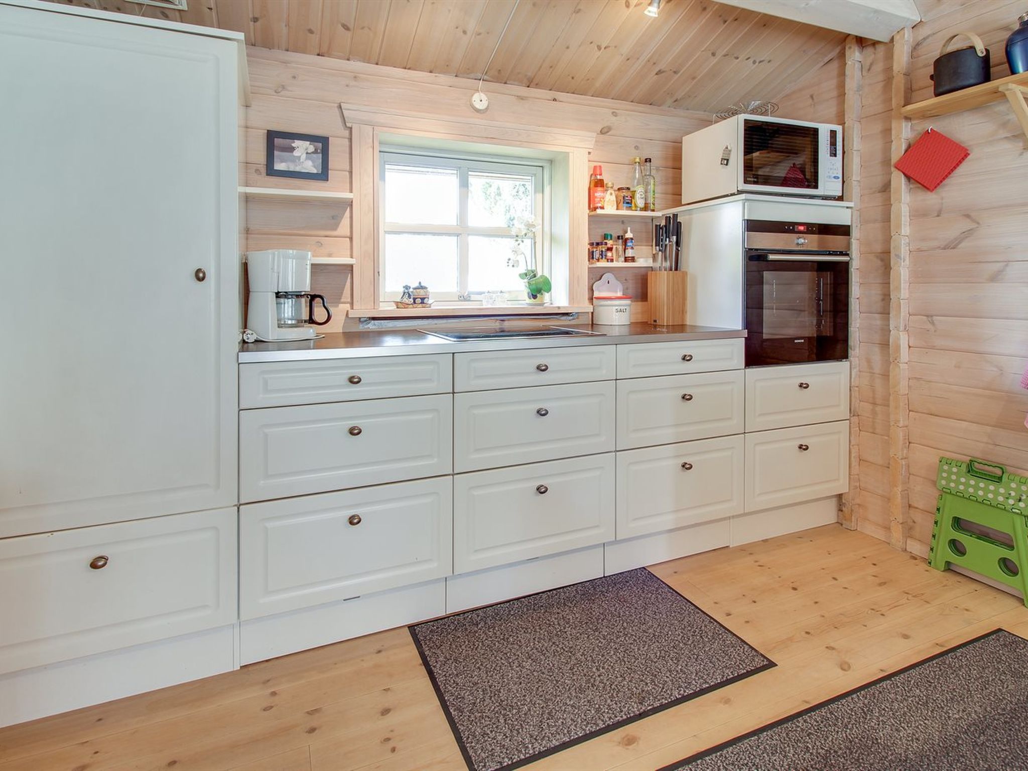 "Eia" - 500m from the sea-Binnen
