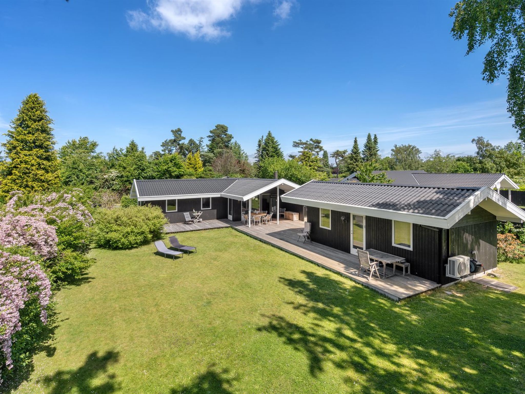 "Ingelis" - 1.2km from the sea