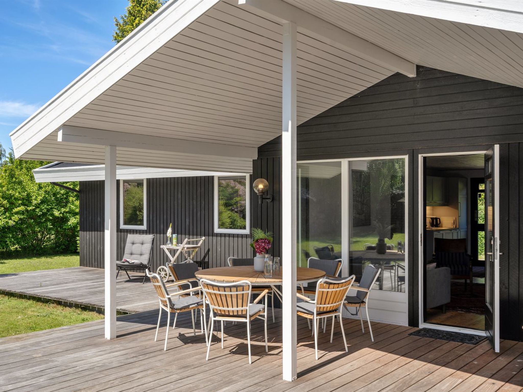 "Ingelis" - 1.2km from the sea - Buiten