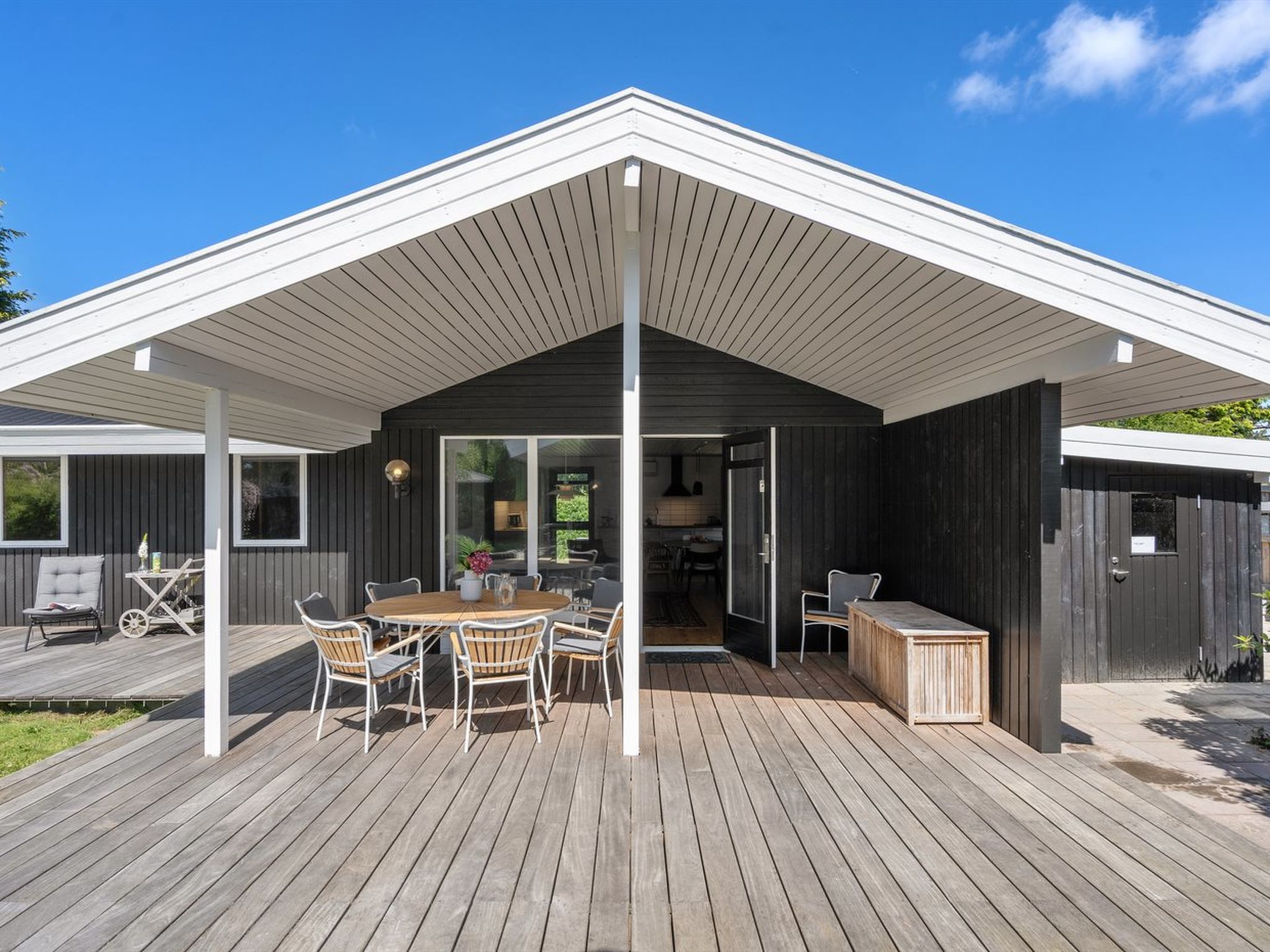 "Ingelis" - 1.2km from the sea - Buiten