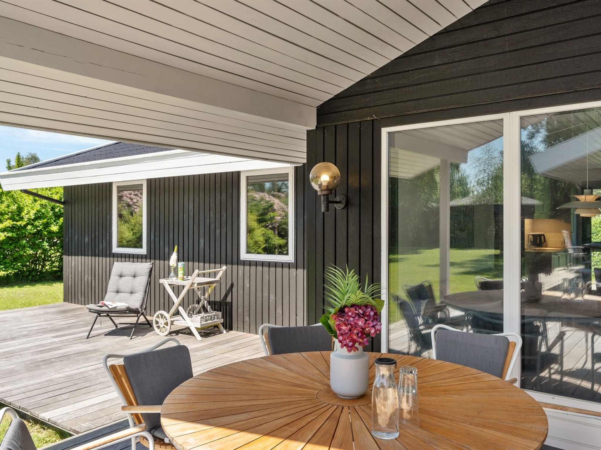 "Ingelis" - 1.2km from the sea - Buiten