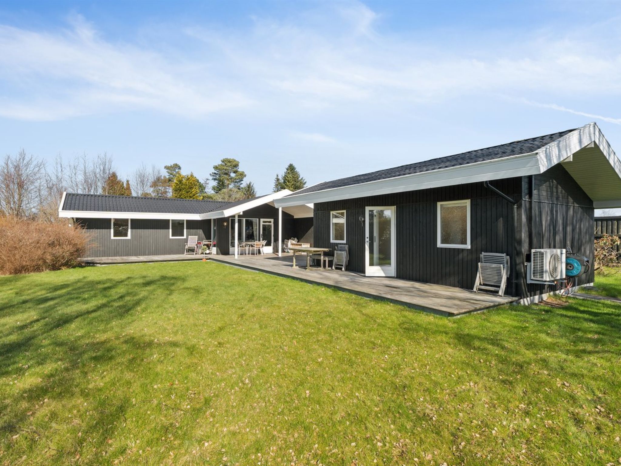 "Ingelis" - 1.2km from the sea - Buiten